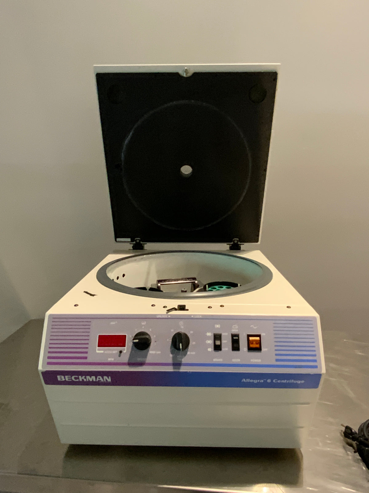 10-890070