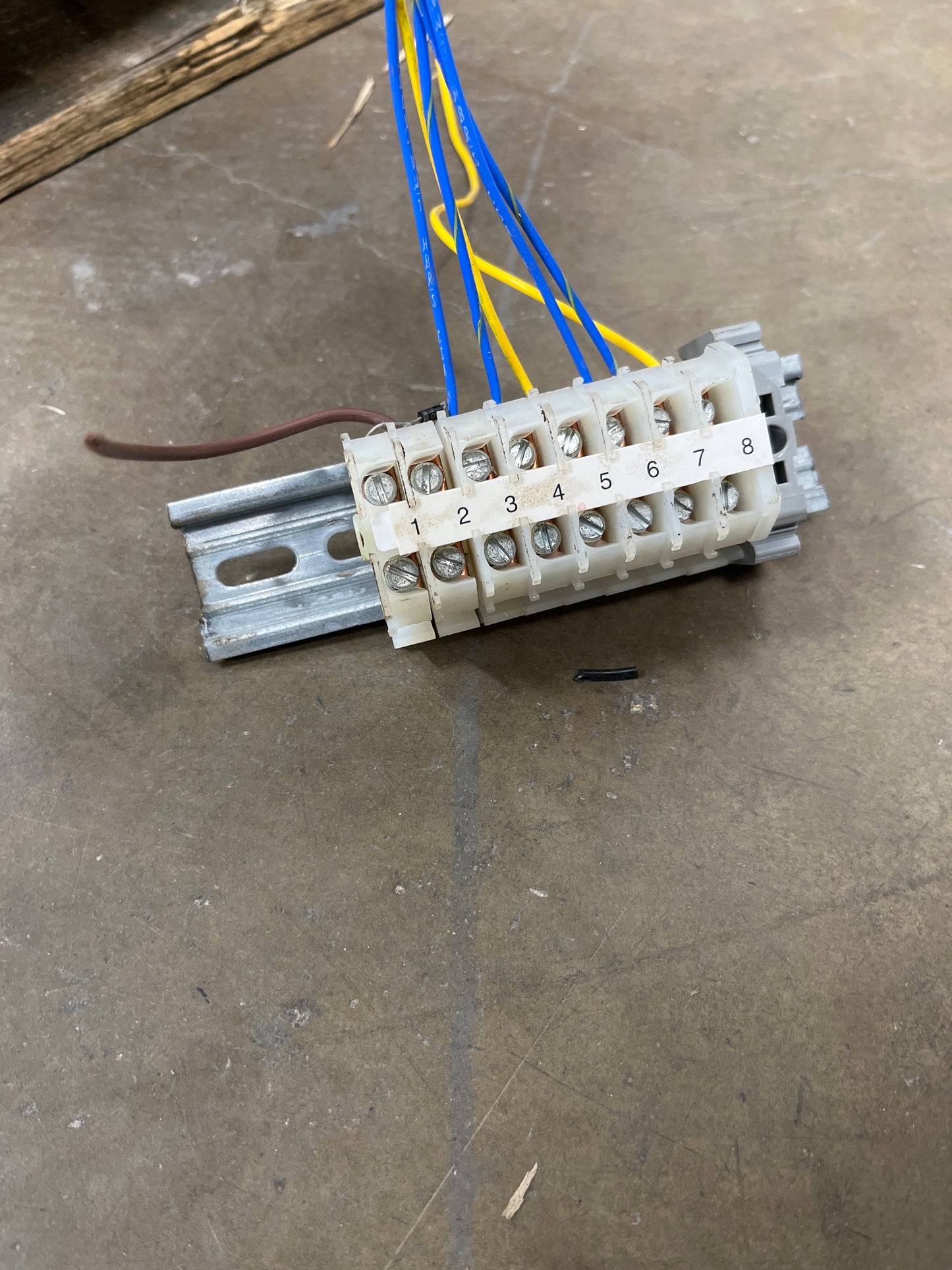 10-663765