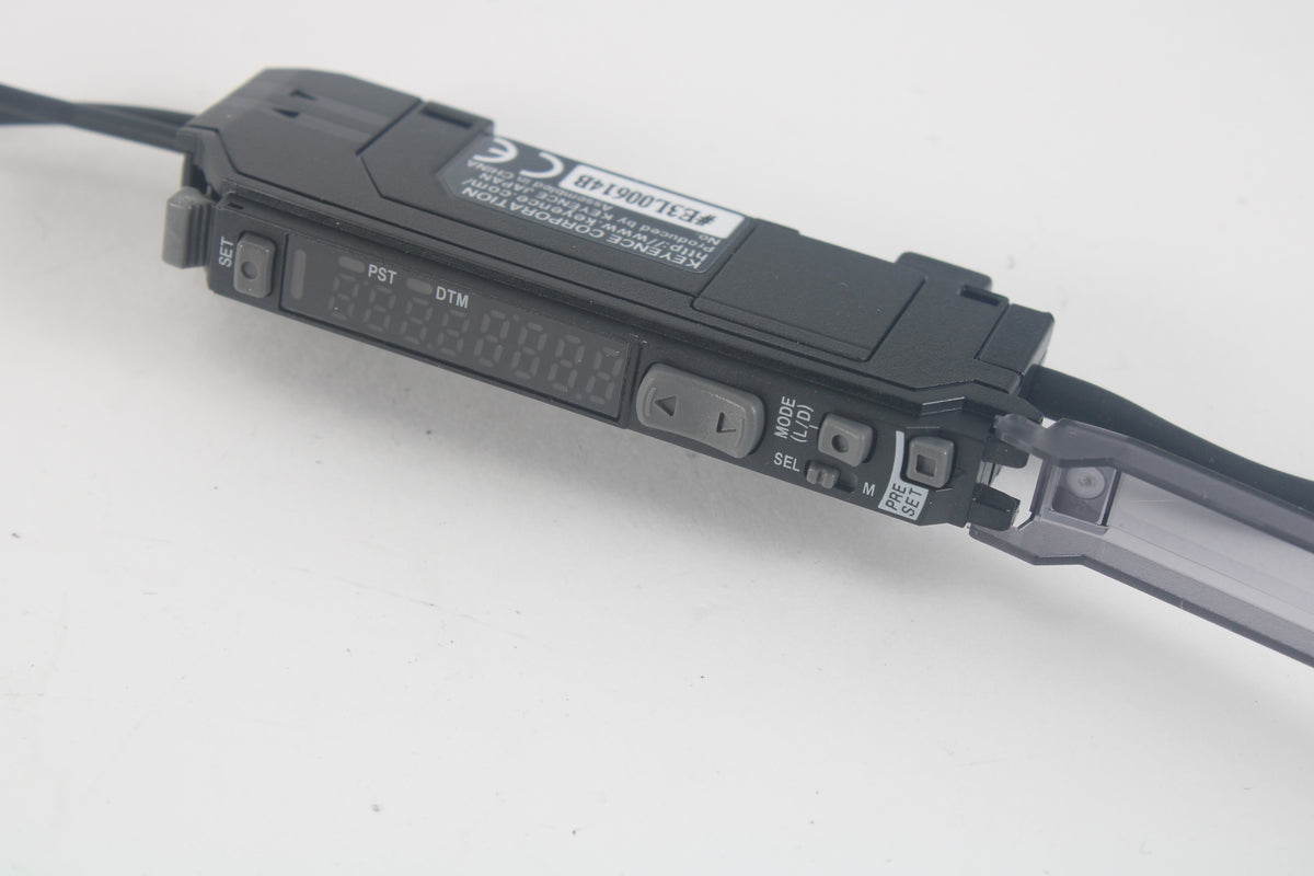 1PC Keyence FS-N11N Fiber Amplifier Sensor New FSN11N Free 1PC Keyence FS-N11N Fiber Amplifier Sensor New FSN11N Free