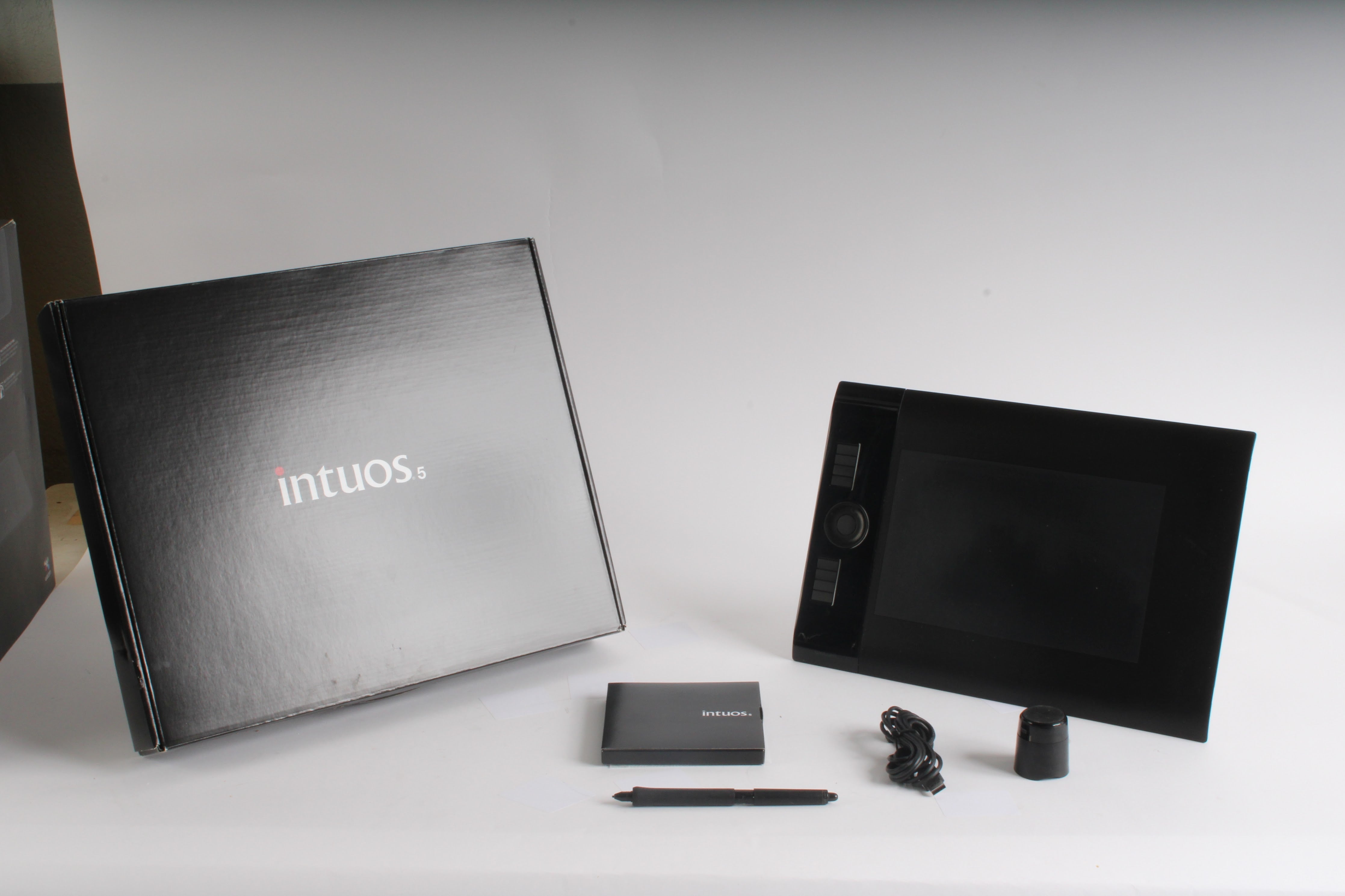 Ptk Graphics Wacom Intuos 4 PTK-640 Graphic Tablet With Pen, Pen Stand, Tips, and U ...