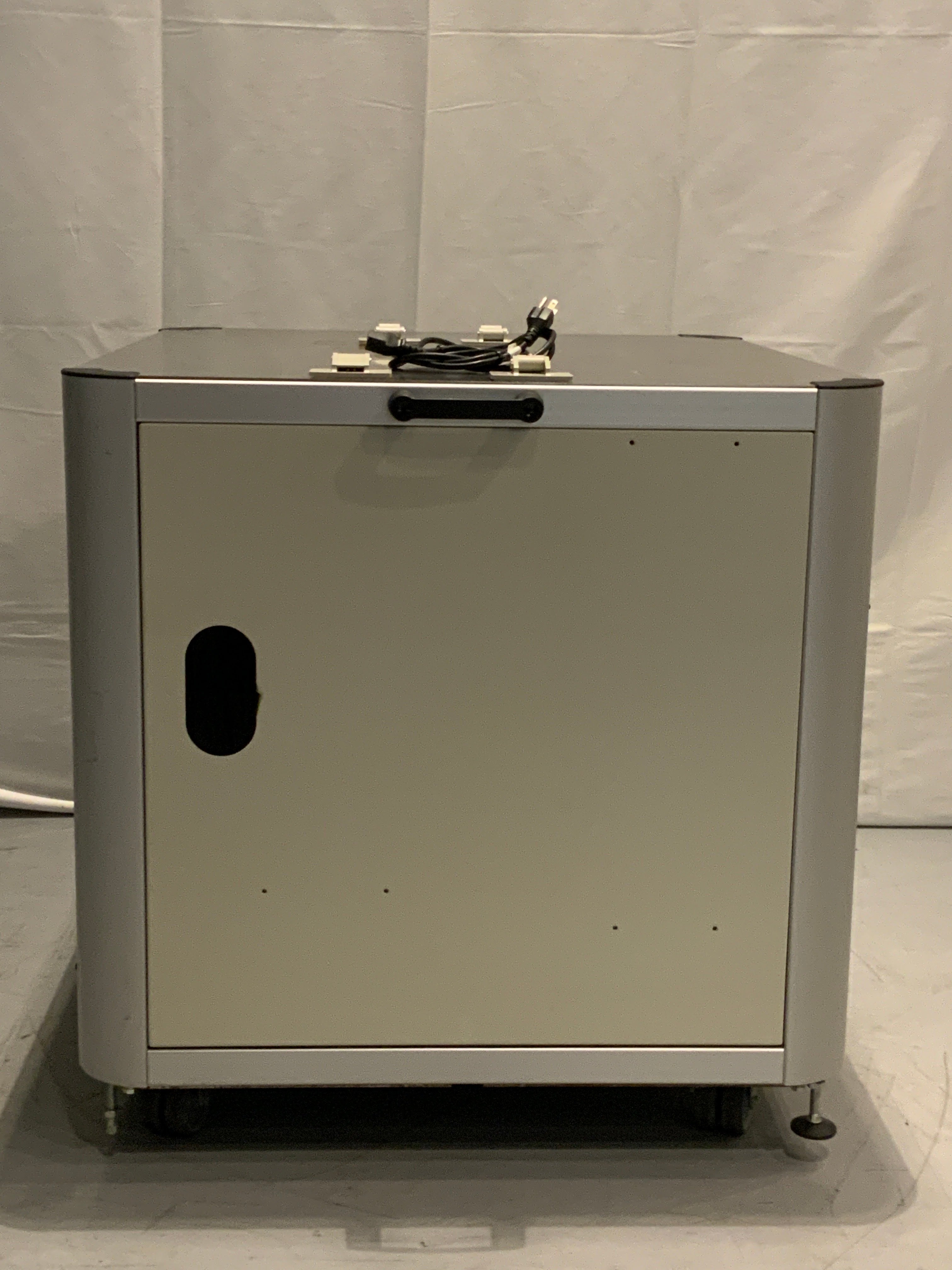 Spectrometer Table Peak Scientific MS TABLE-1B Mass Spectrometer Table 10-9900 - Fair Con ...