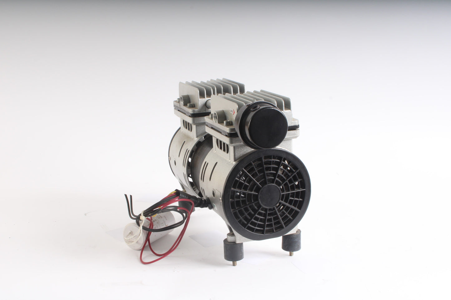 Sunsource OLF550AF 220V 50 Hz 560W Oil-Free Air Compressor – NTC Tech