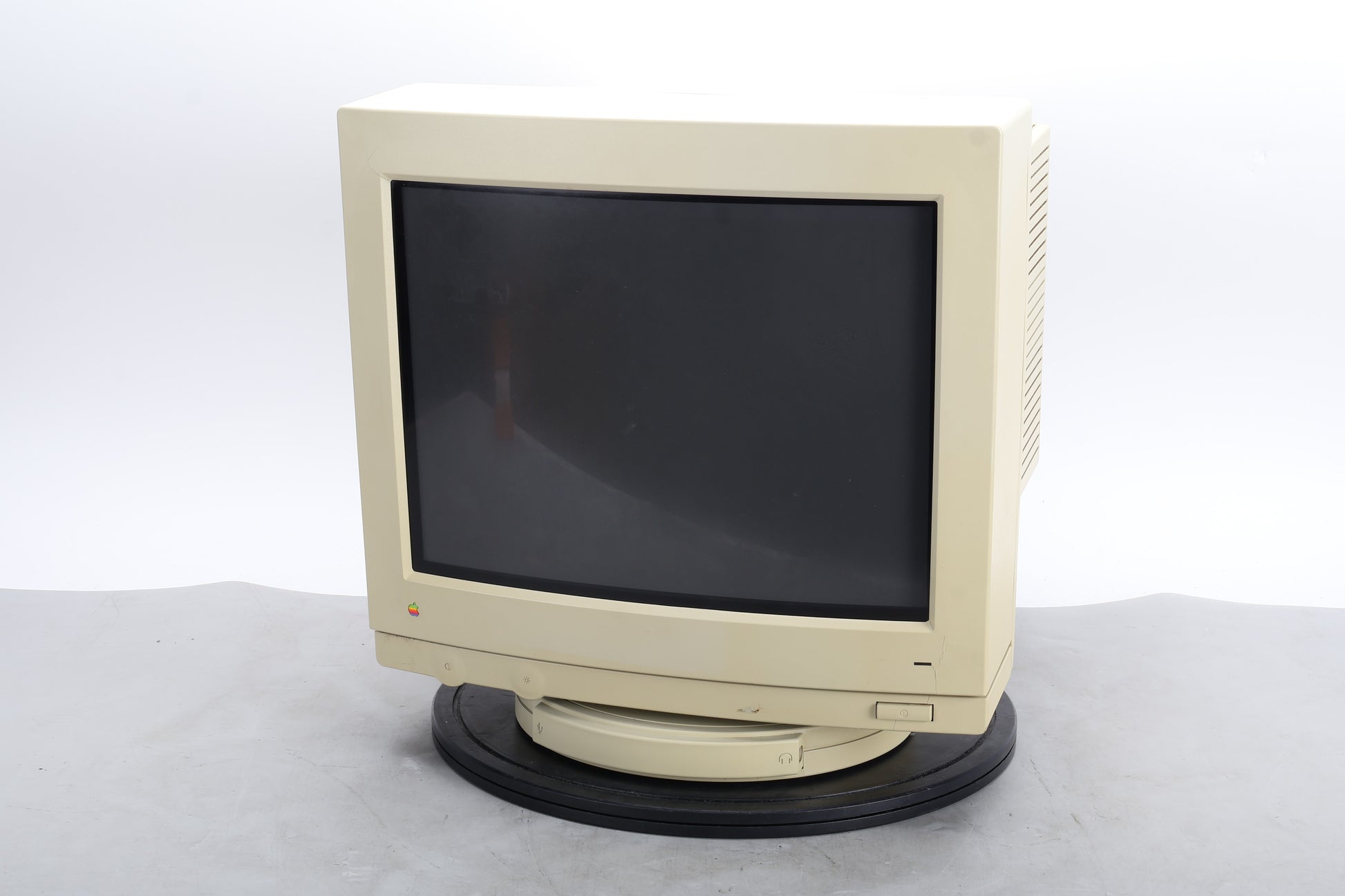 10-870819