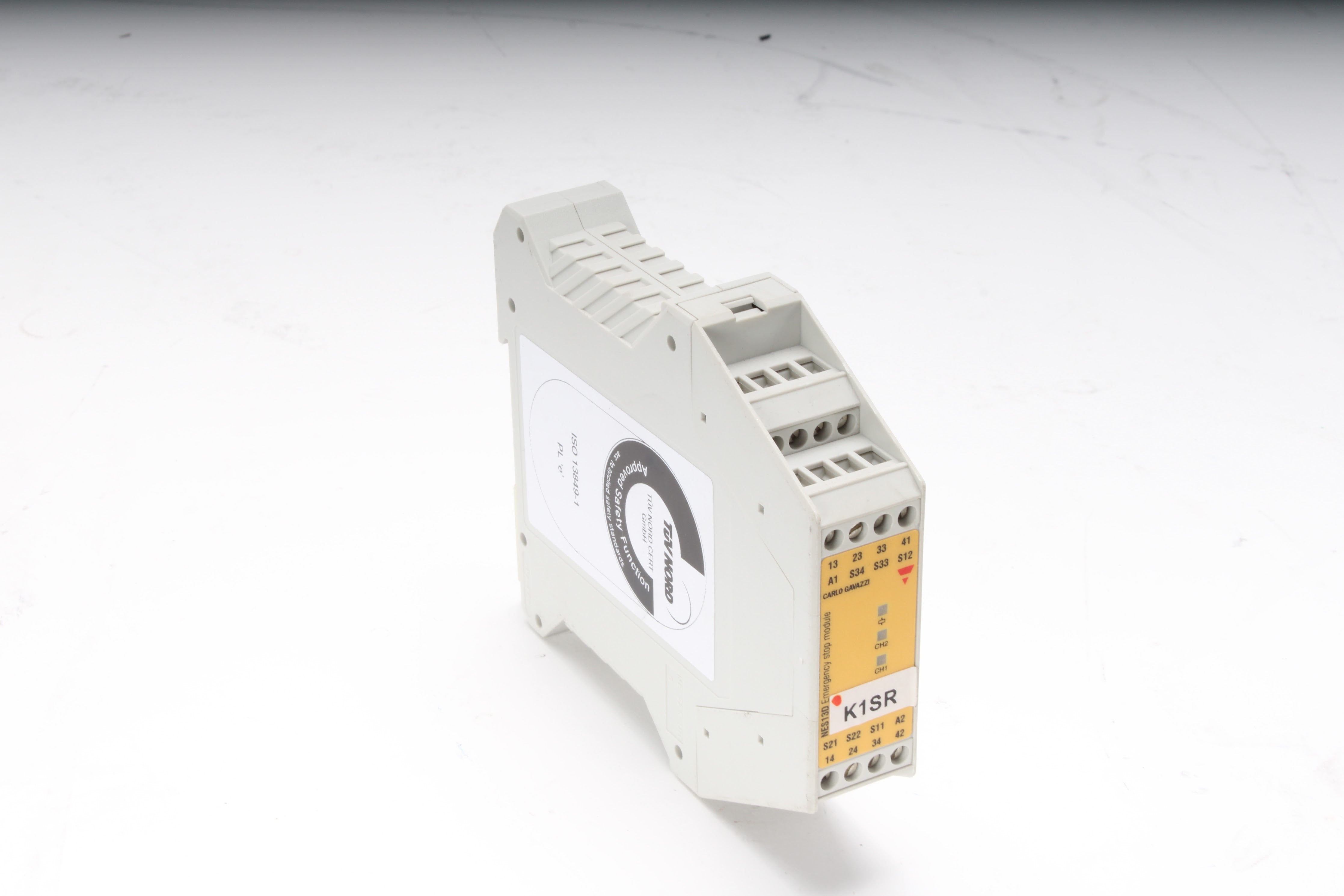 Carlo Gavazzi Controls NES13DB24SA Emergency Stop Relay – NTC Tech