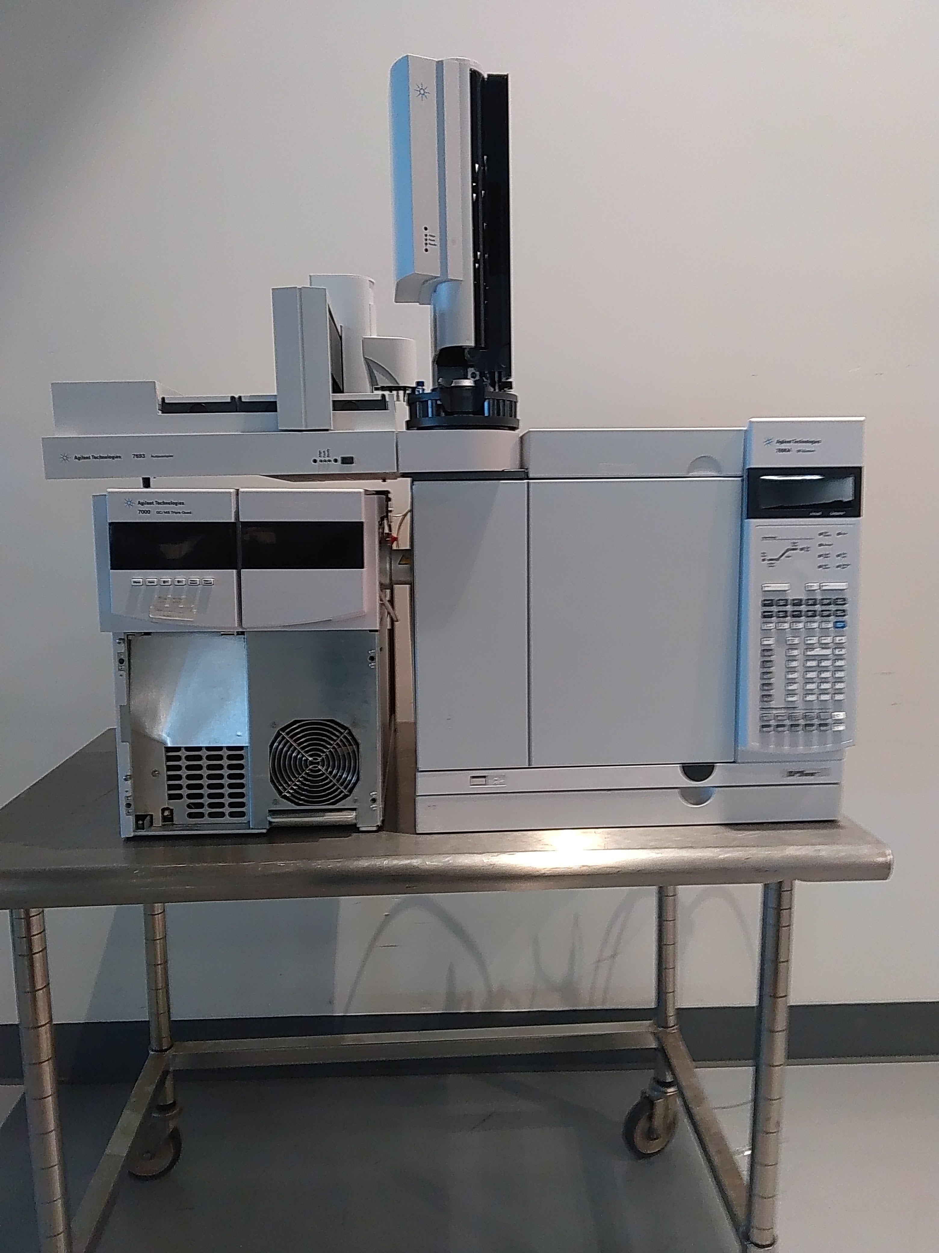 Agilent 7890A GC System G3440A w/ 7693 Autosampler + G7001B Triple Qua ...
