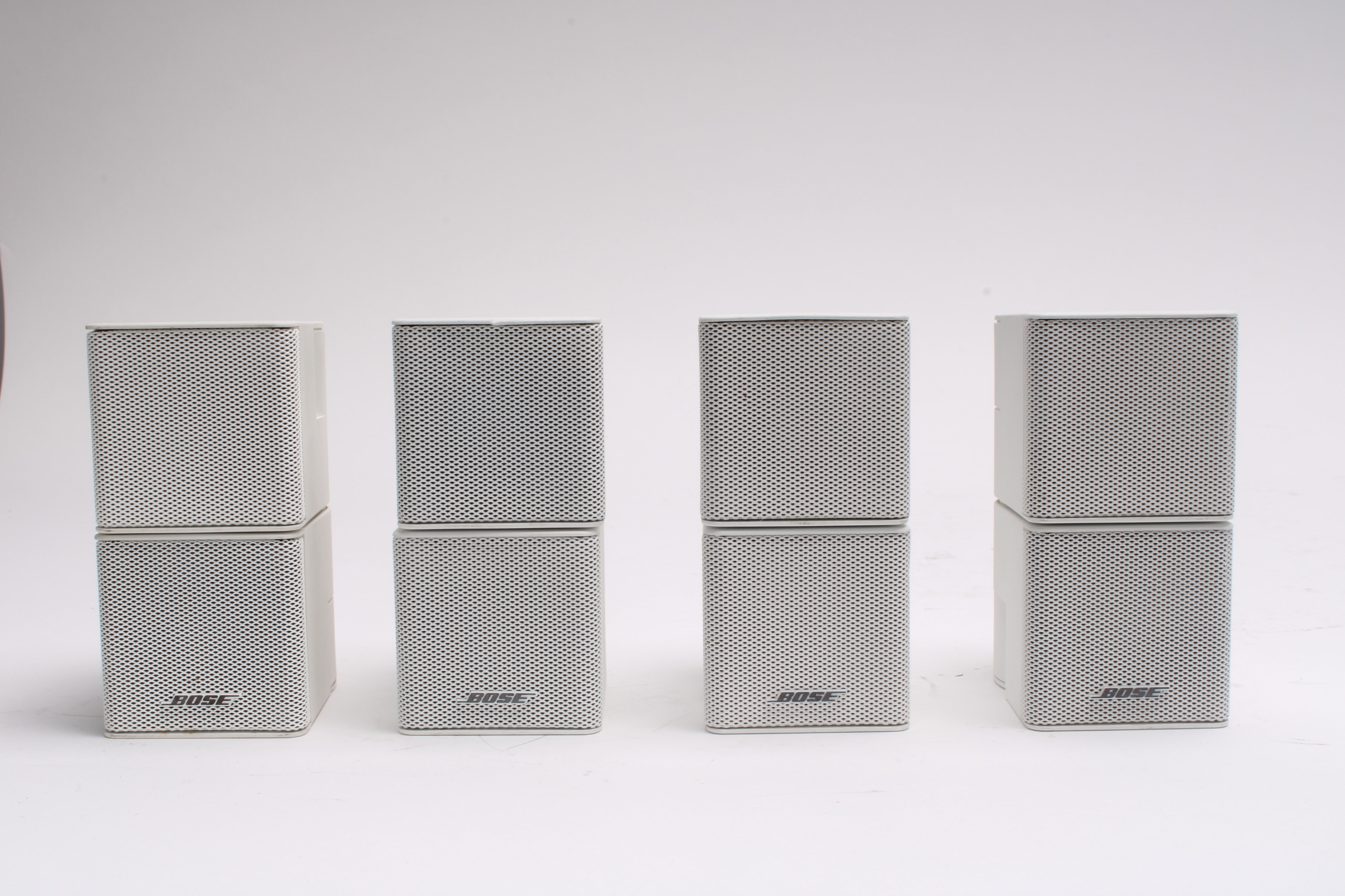 Bose Jewel Cube Center Channel Speaker Lot of 4 - White - Fair