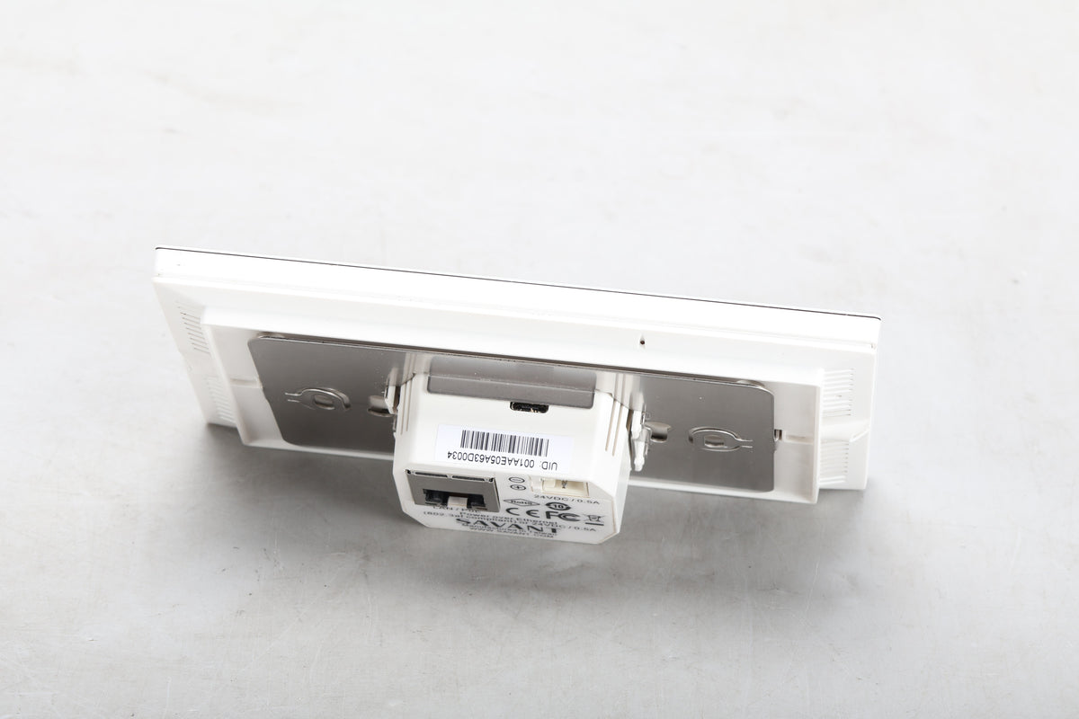 Savant Control Panel Savant ITP-E5500W-01 5.5