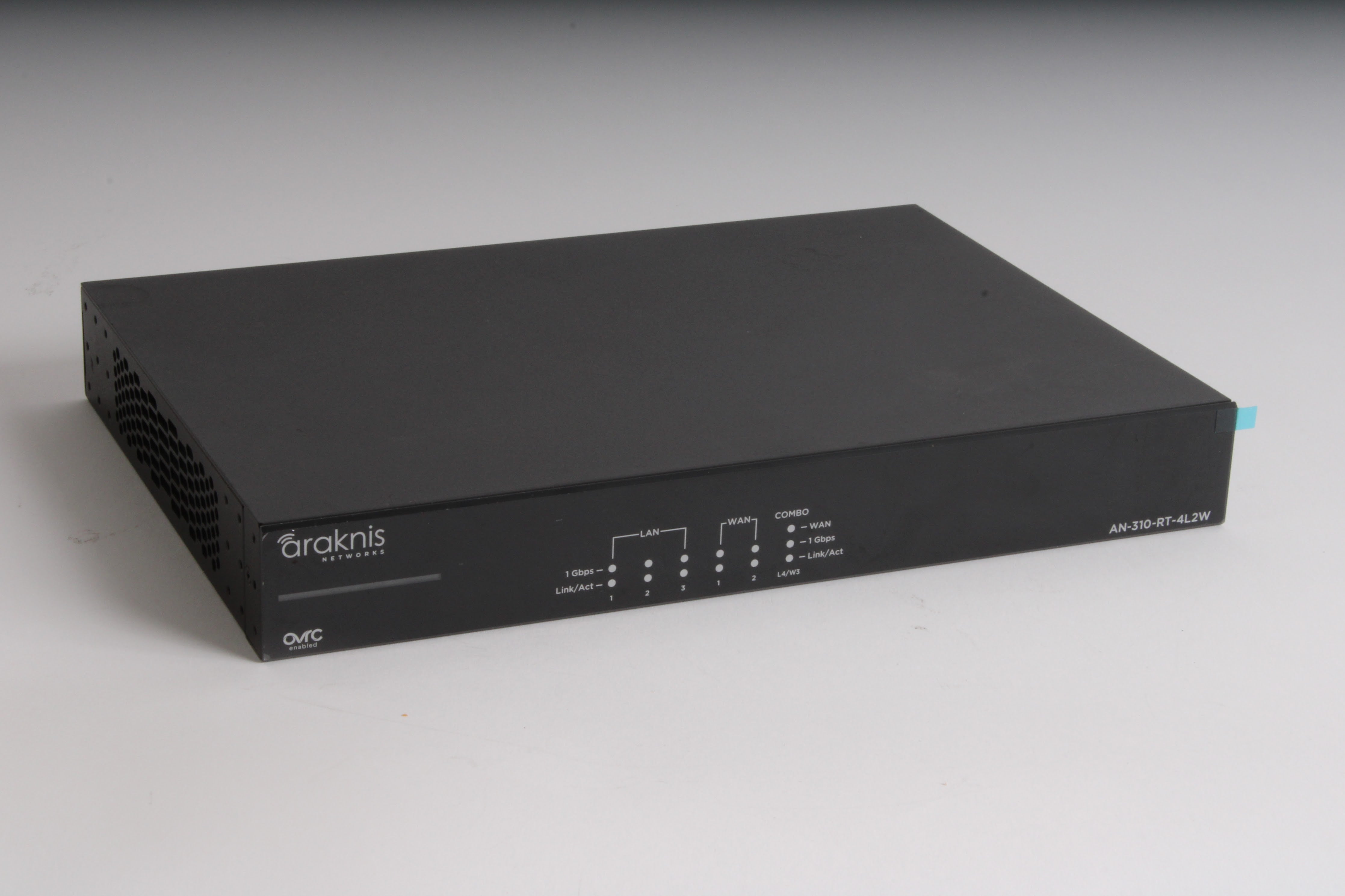 Araknis 310 Dual-Wan Gigabit VPN Router AN-310-RT-4L2W – NTC Tech