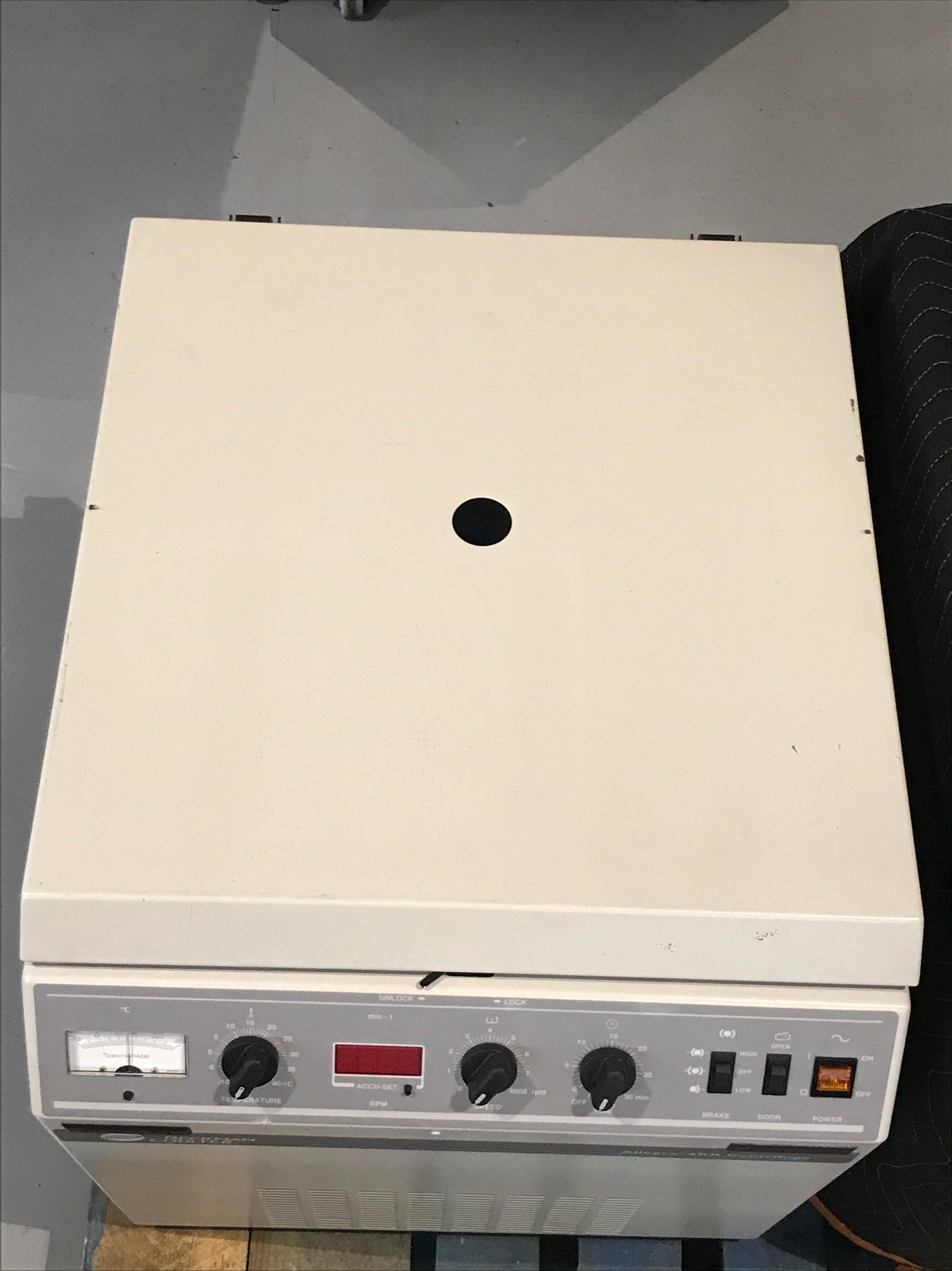 10-700371