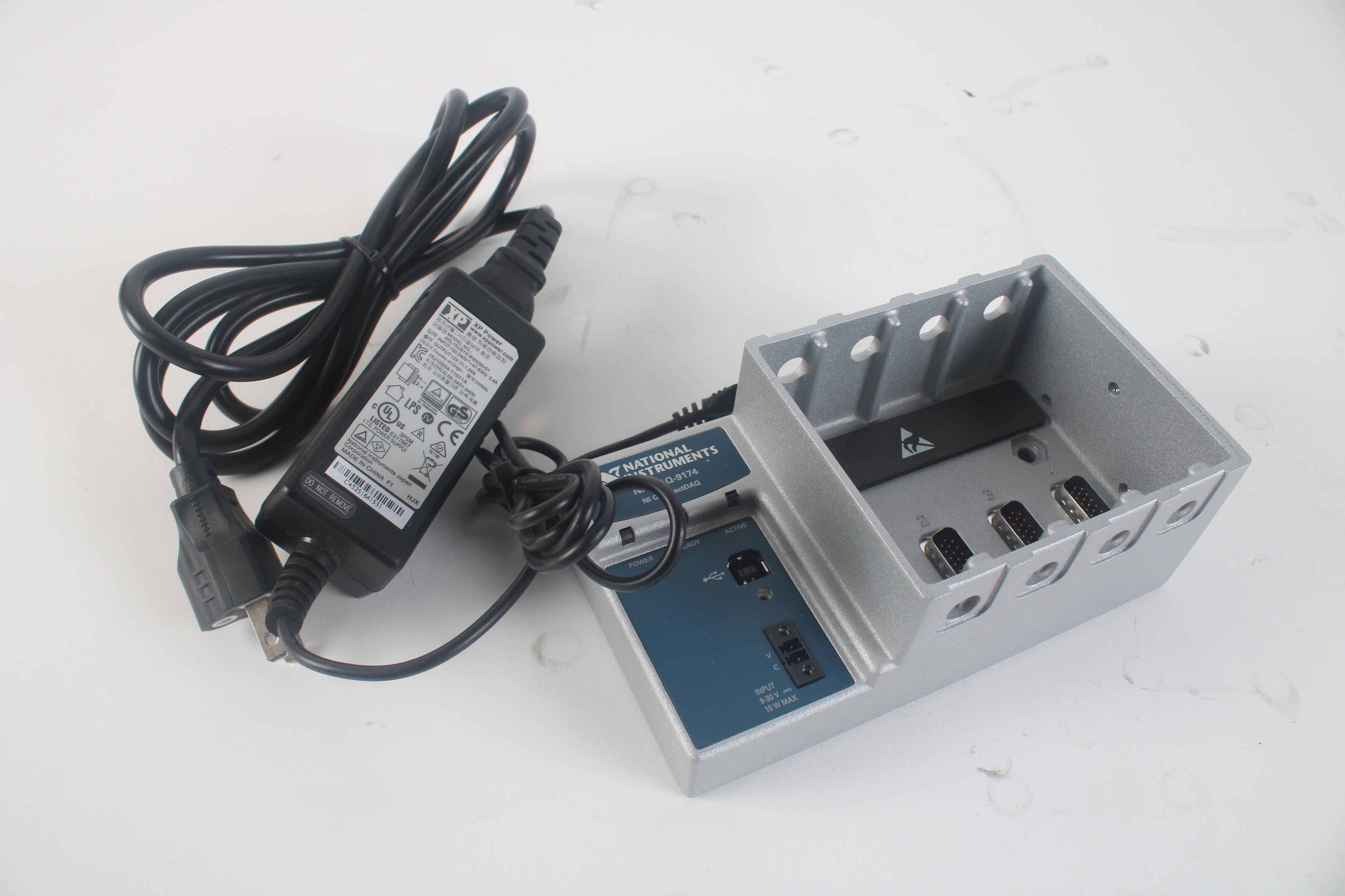 National Instruments cDAQ-9174 4-Slot, USB CompactDAQ Chassis W/ Power ...