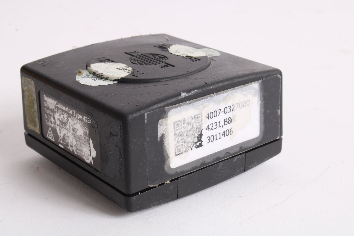 Bruel & Kjaer Type 4231 Acoustical Calibrator - AS IS Parts or Repair ...
