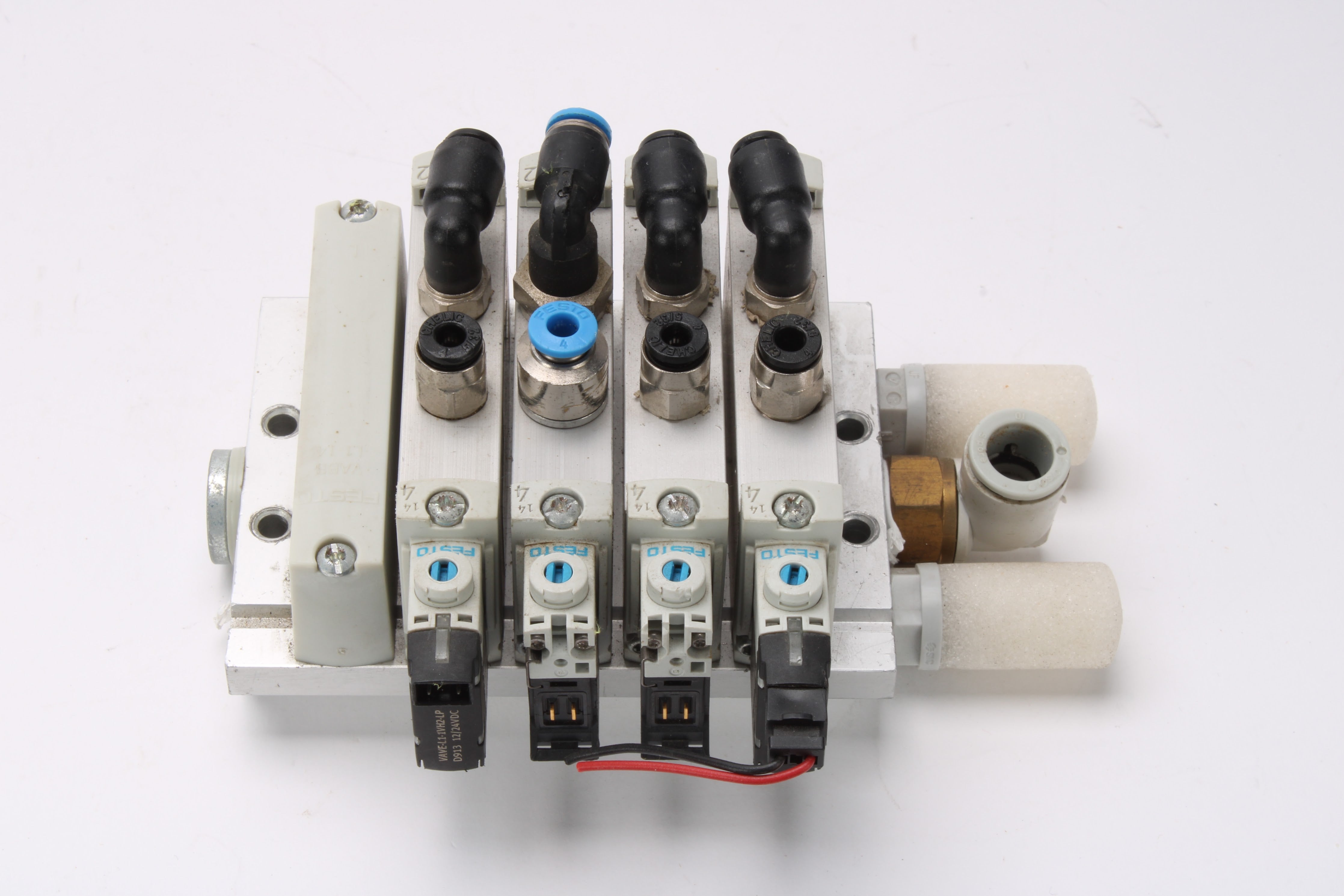 Festo 4x VUVG-L14-M52-AT-G18-1P3 Valves W/ VABB-L1-14 Blanking Plate ...