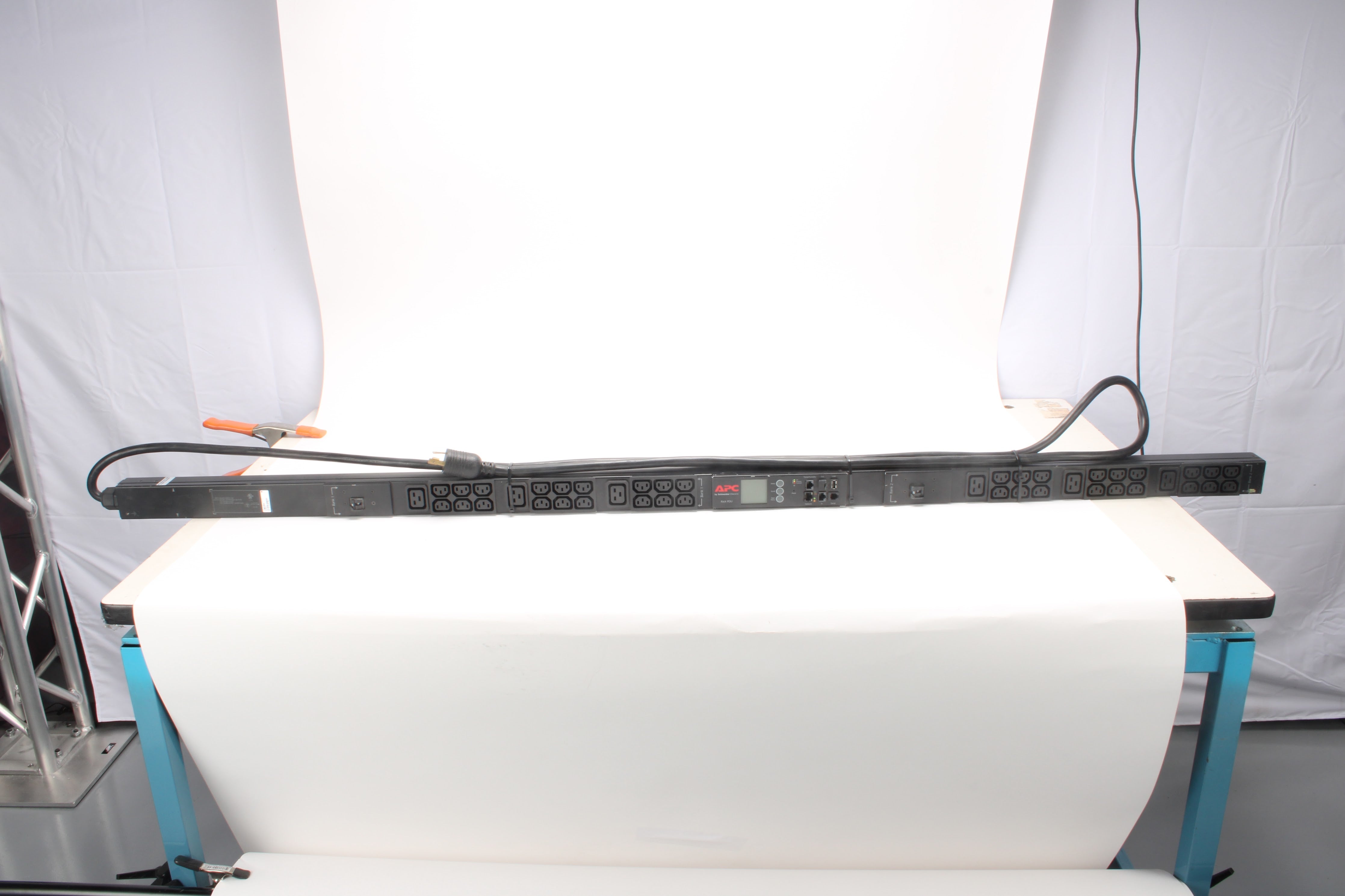 APC Metered Rack AP8841 42-Outlets Zero U Rack-Mountable PDU – NTC Tech