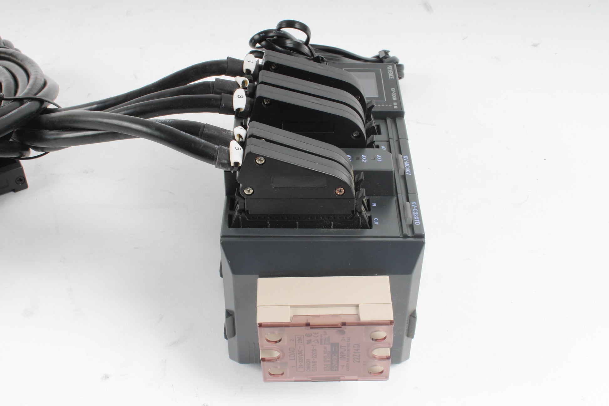 Keyence KV-3000 Realtime Logic Controller With KV-MC40V, KV-C32XTD 