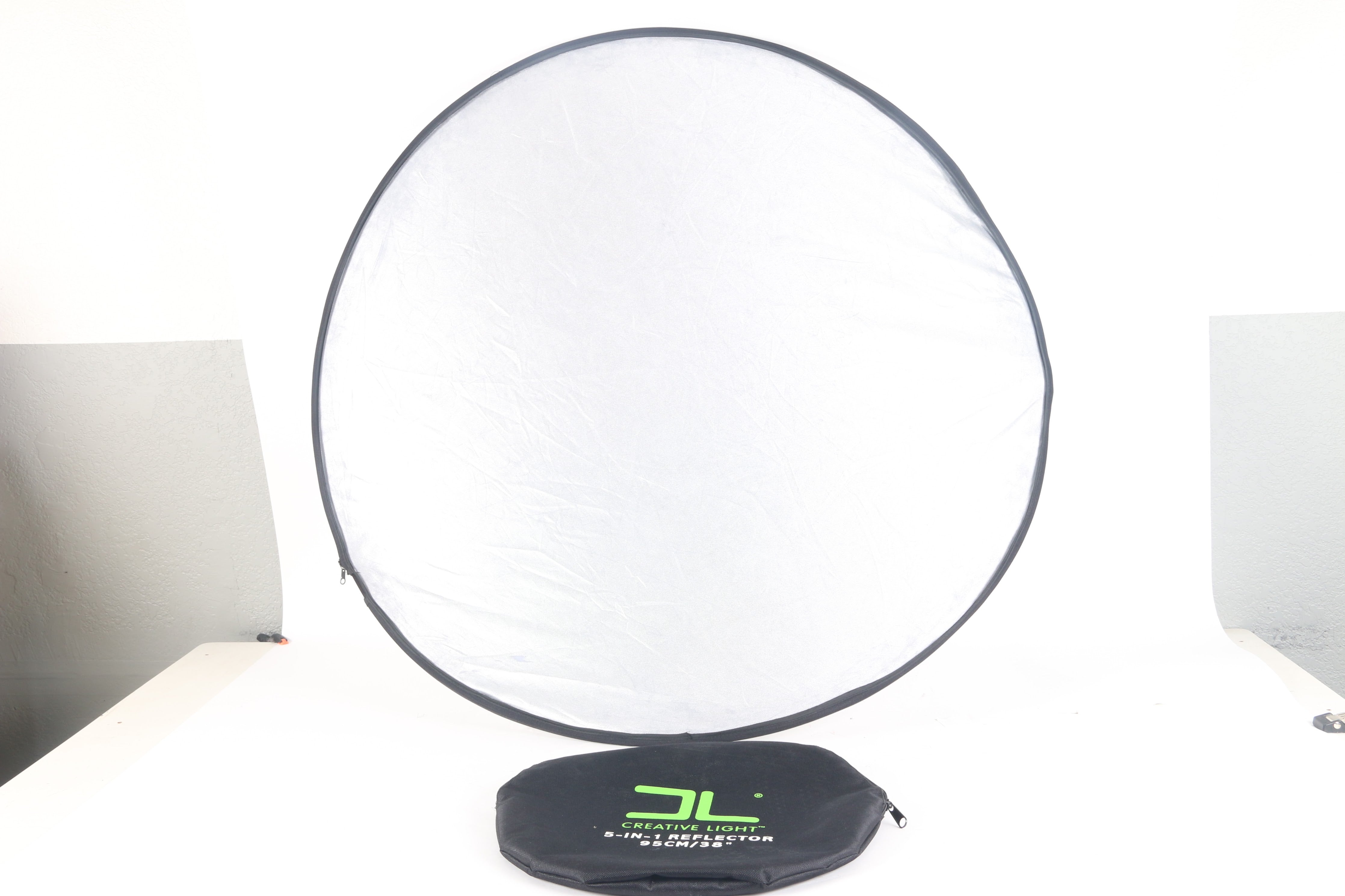 Creative Light 100857 5-in-1 Collapsible Circular Reflector Disc 95CM ...