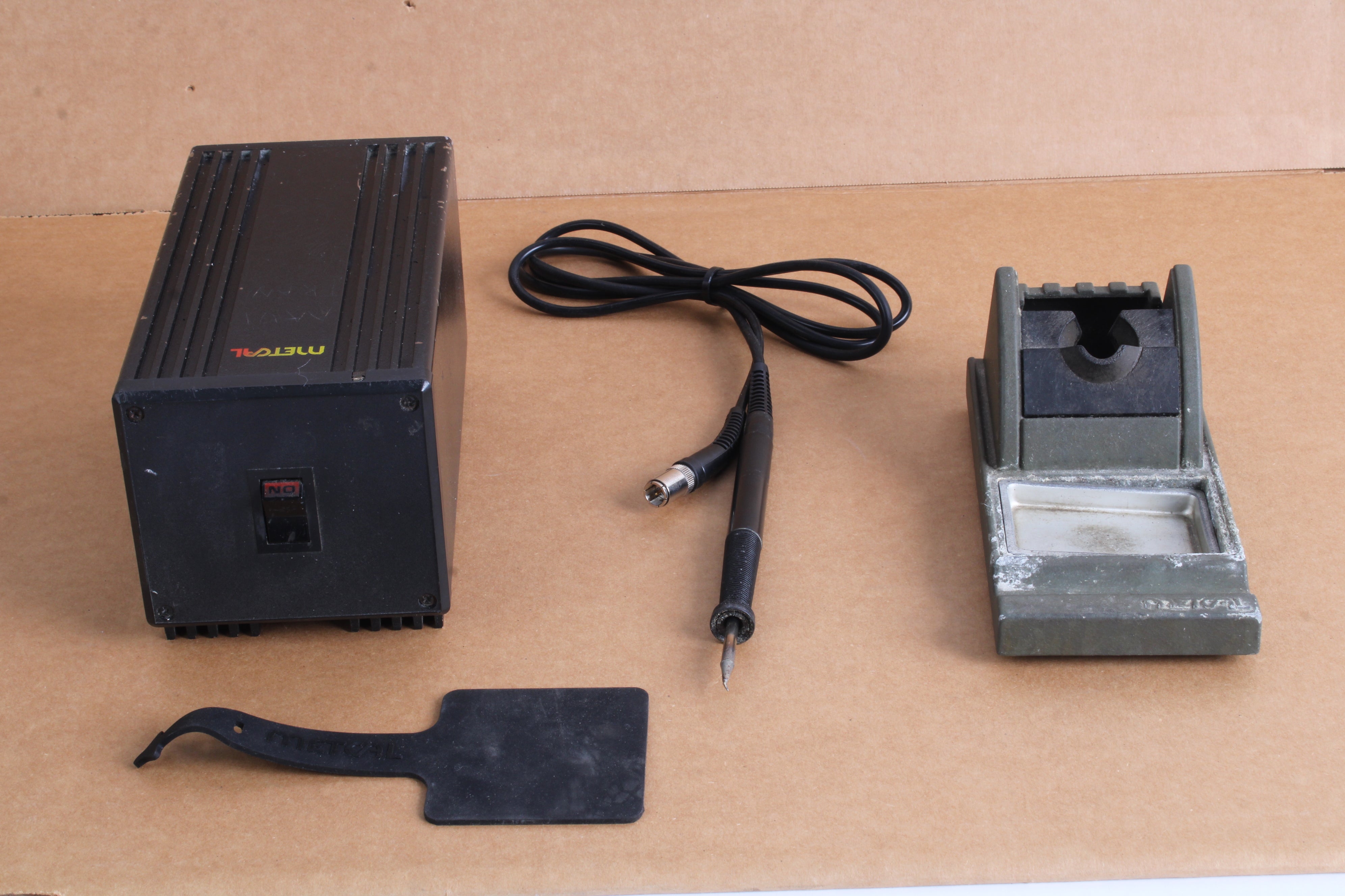 Metcal STSS-002 Soldering System W/ RFG-30 Power Supply & MX-RM3E Hand ...