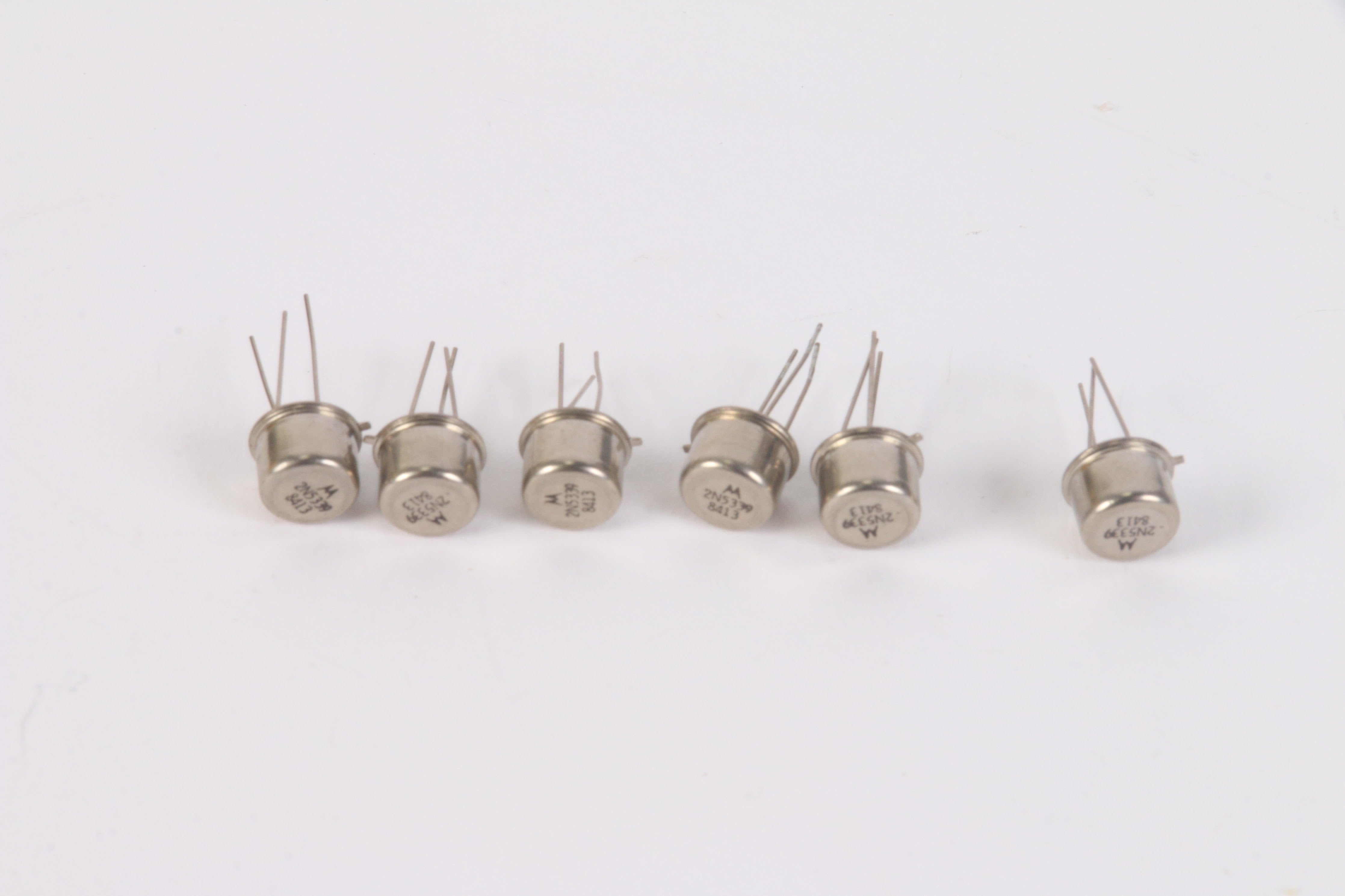 Motorola 2N5339 Transistors Lot of 6 – NTC Tech