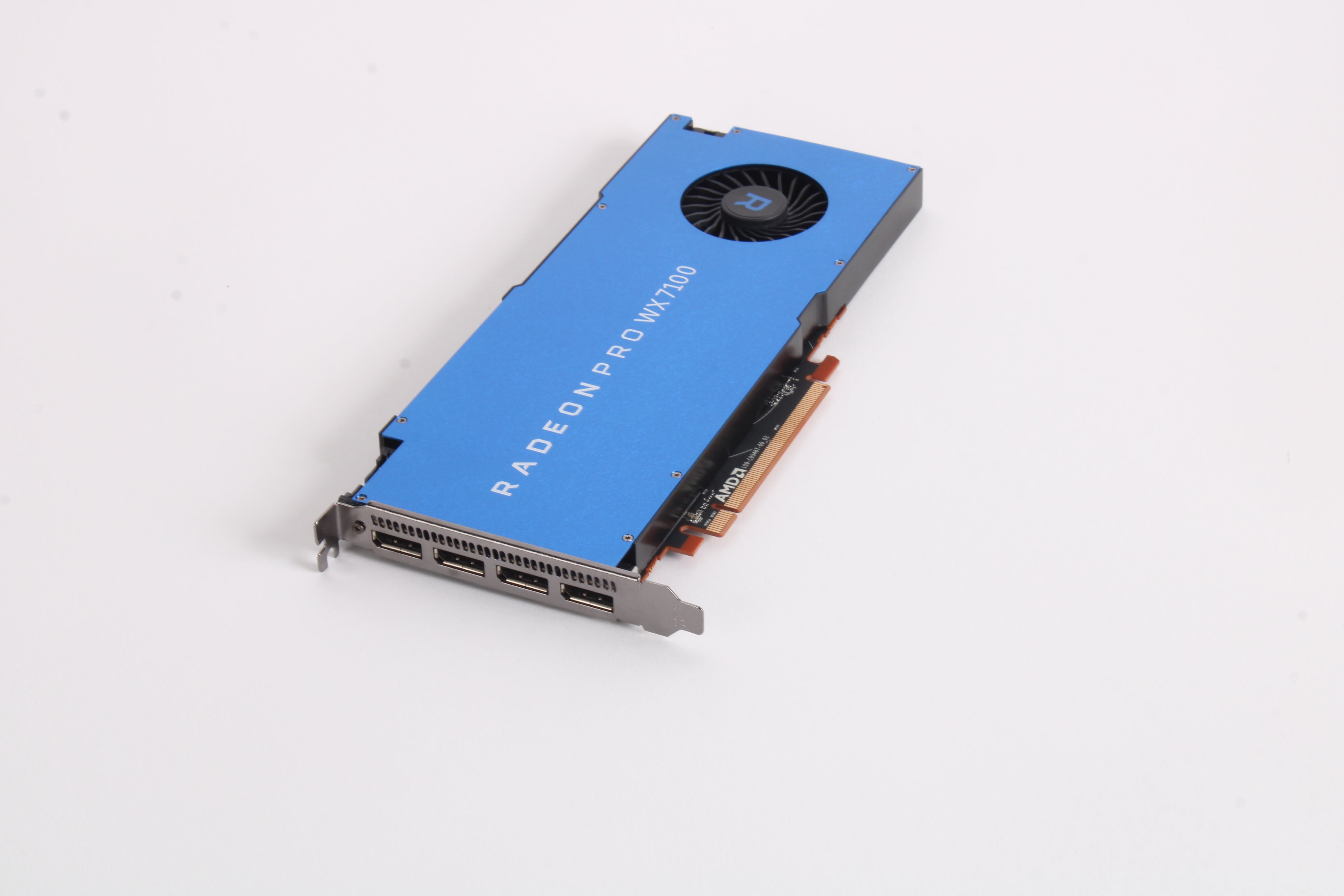 AMD 7122B93000G Radeon Pro WX 7100 8GB 256-bit GDDR5 Workstation