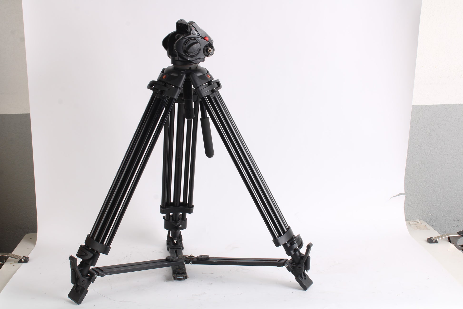 Plateau Rapide Manfrotto 500PL pour Tête Vidéo MVH 500 - Trépied photo Plateau Rapide Manfrotto 500PL pour Tête Vidéo MVH 500 - Trépied photo