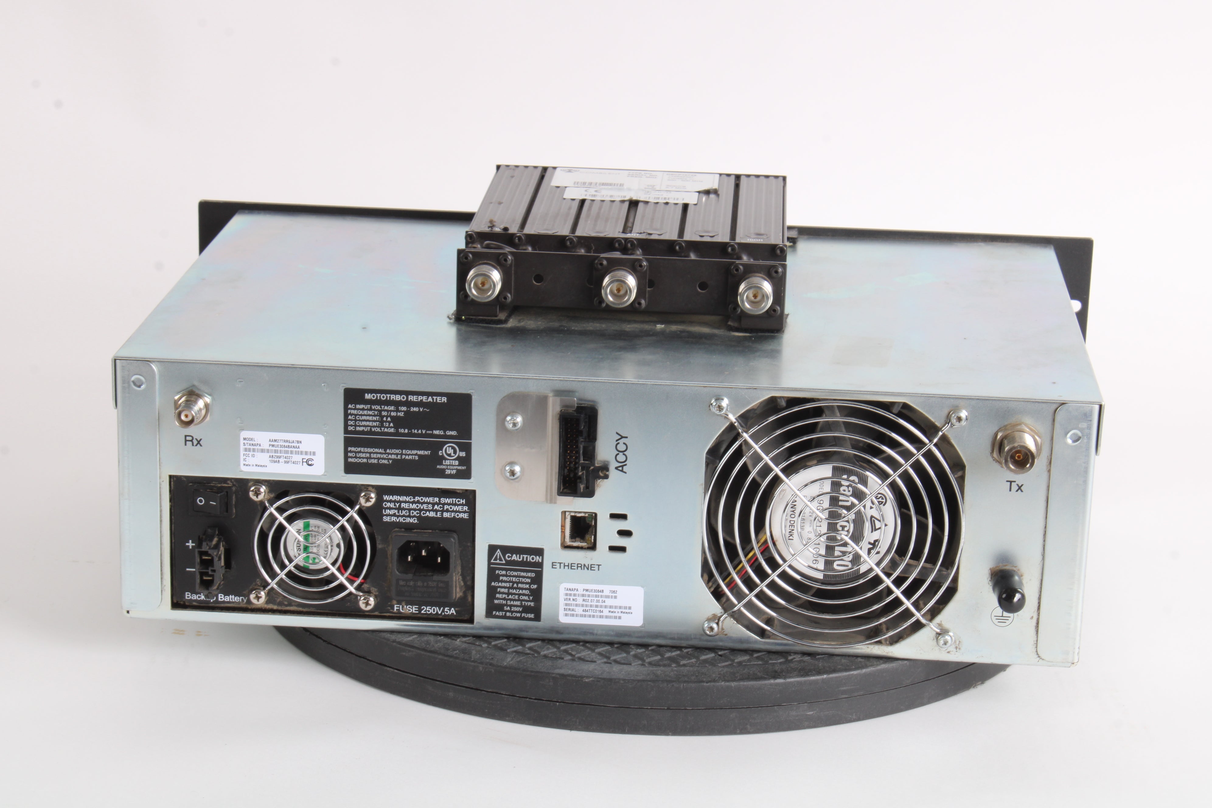 Motorola XPR8400 MOTOTRBO Repeater AAM27TRR9JA7BN 450-512MHz w