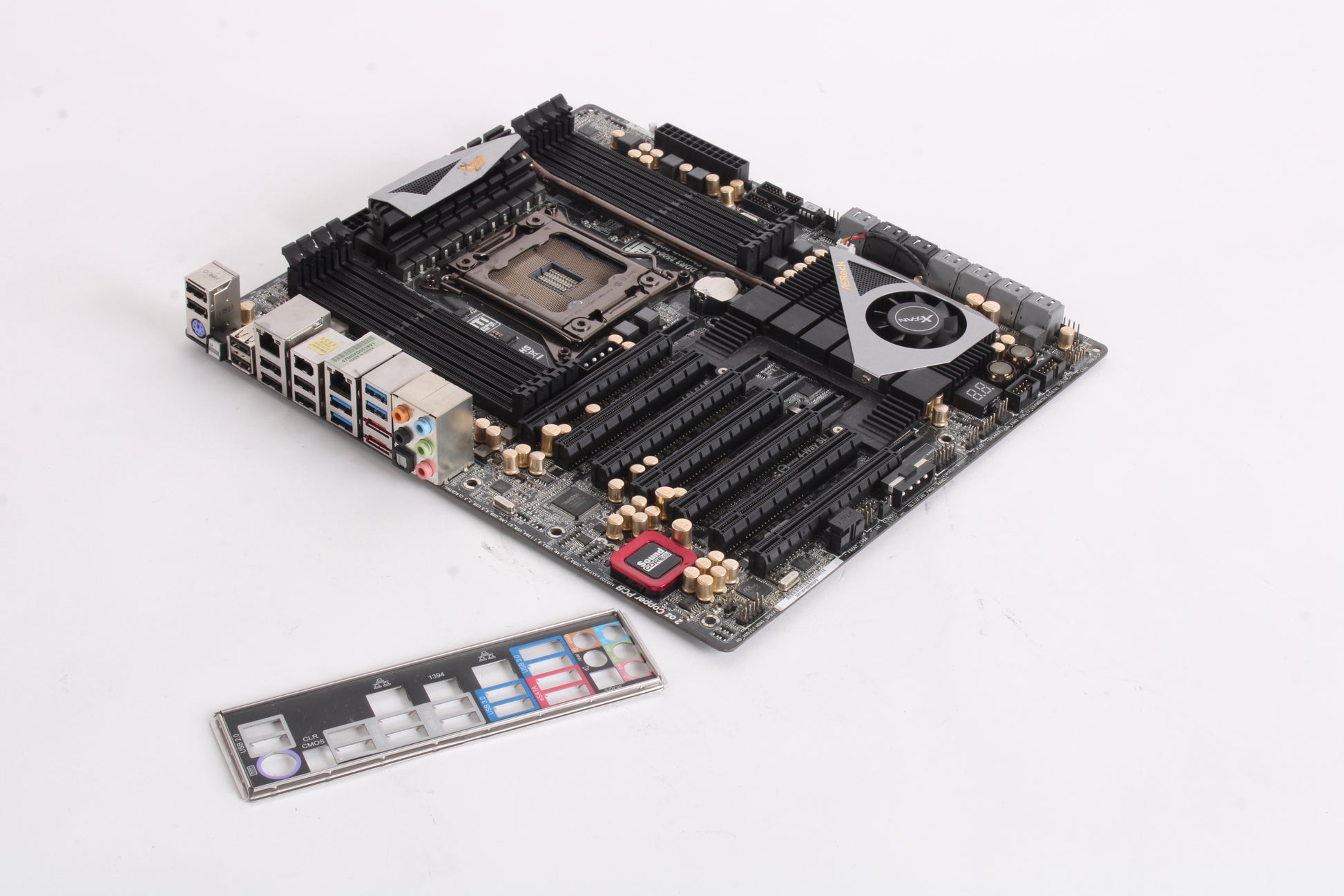 ASRock X79 Extreme11 LGA 2011 Intel X79 SATA 6Gb/s ATX
