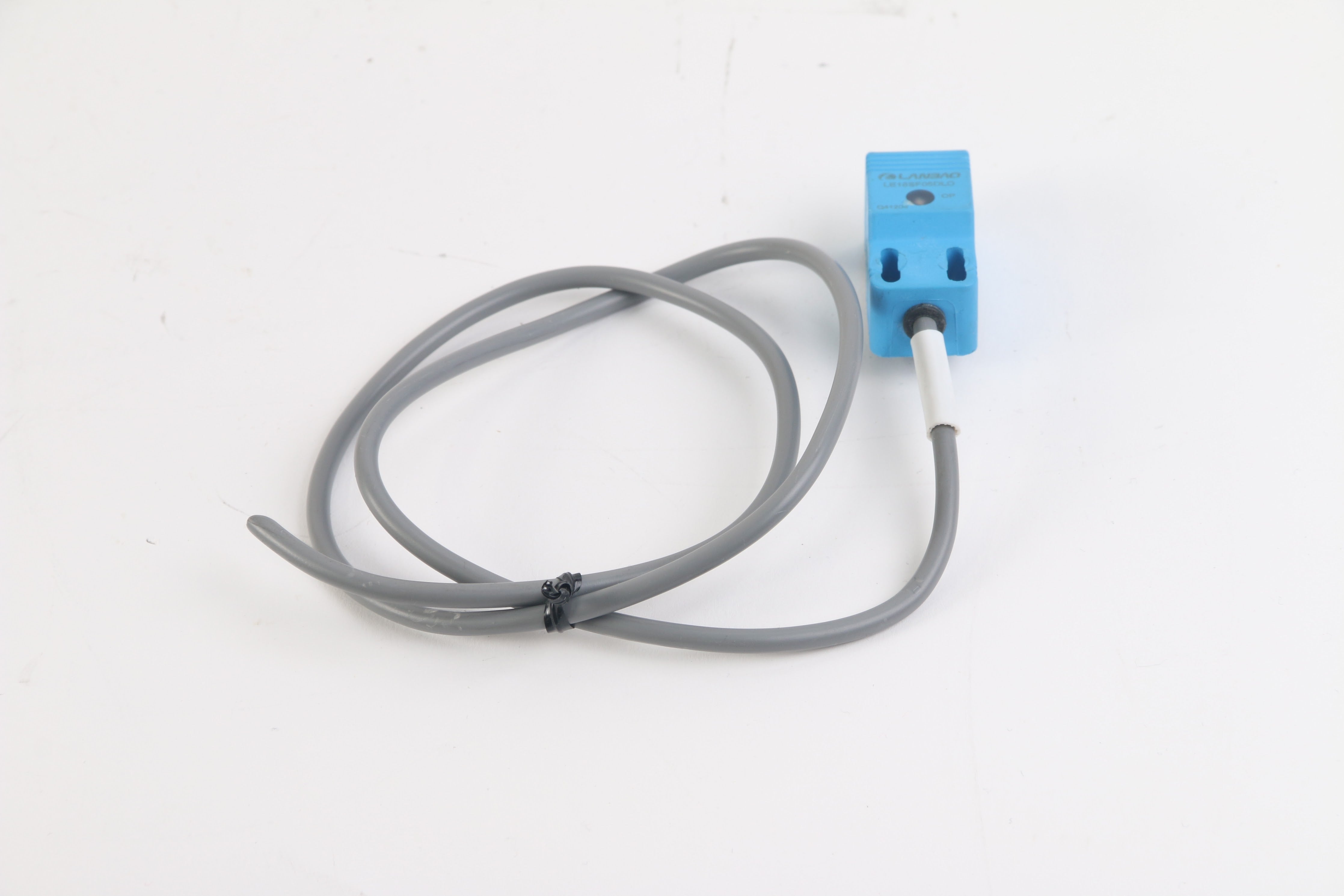 1PZ NUOVO PER Switch di prossimità LANBAO LR18XCN08LIUM-3M Sensore 1PZ NUOVO PER Switch di prossimità LANBAO LR18XCN08LIUM-3M Sensore