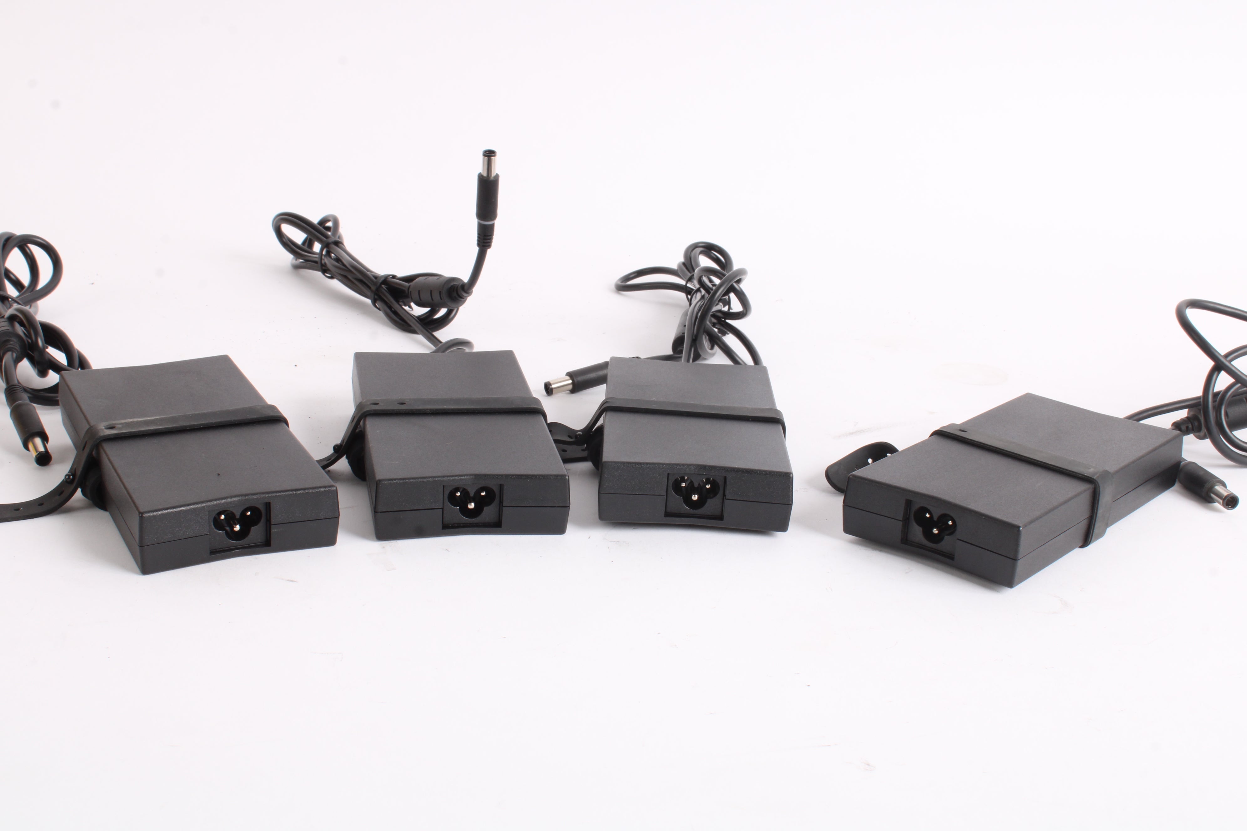 Genuine Dell LA130PM190 AC Adapter Power Charger 19.5V 6.7A 130W 7.4mm