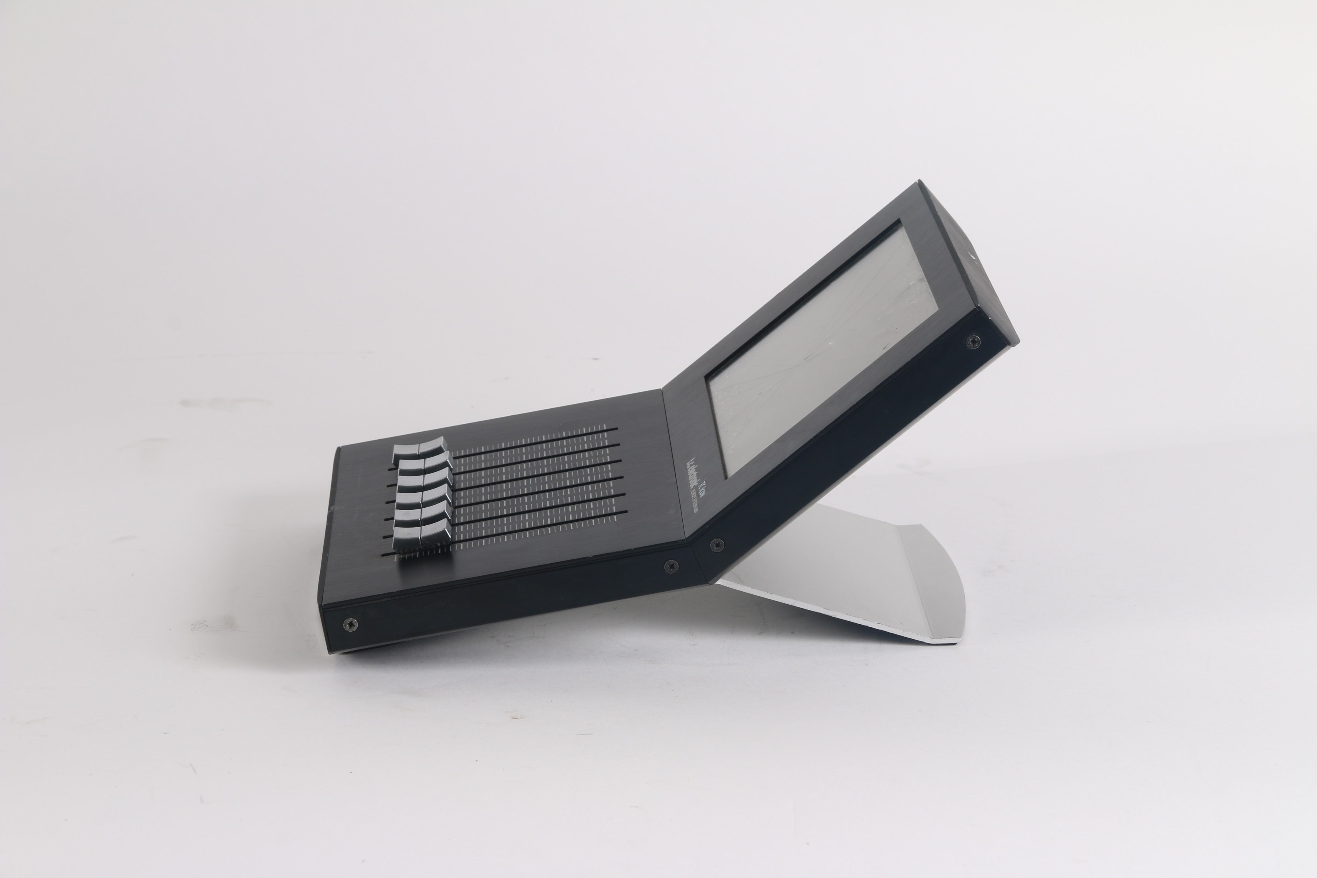 T.C. Electronic TC Icon Remote System 6000 – NTC Tech