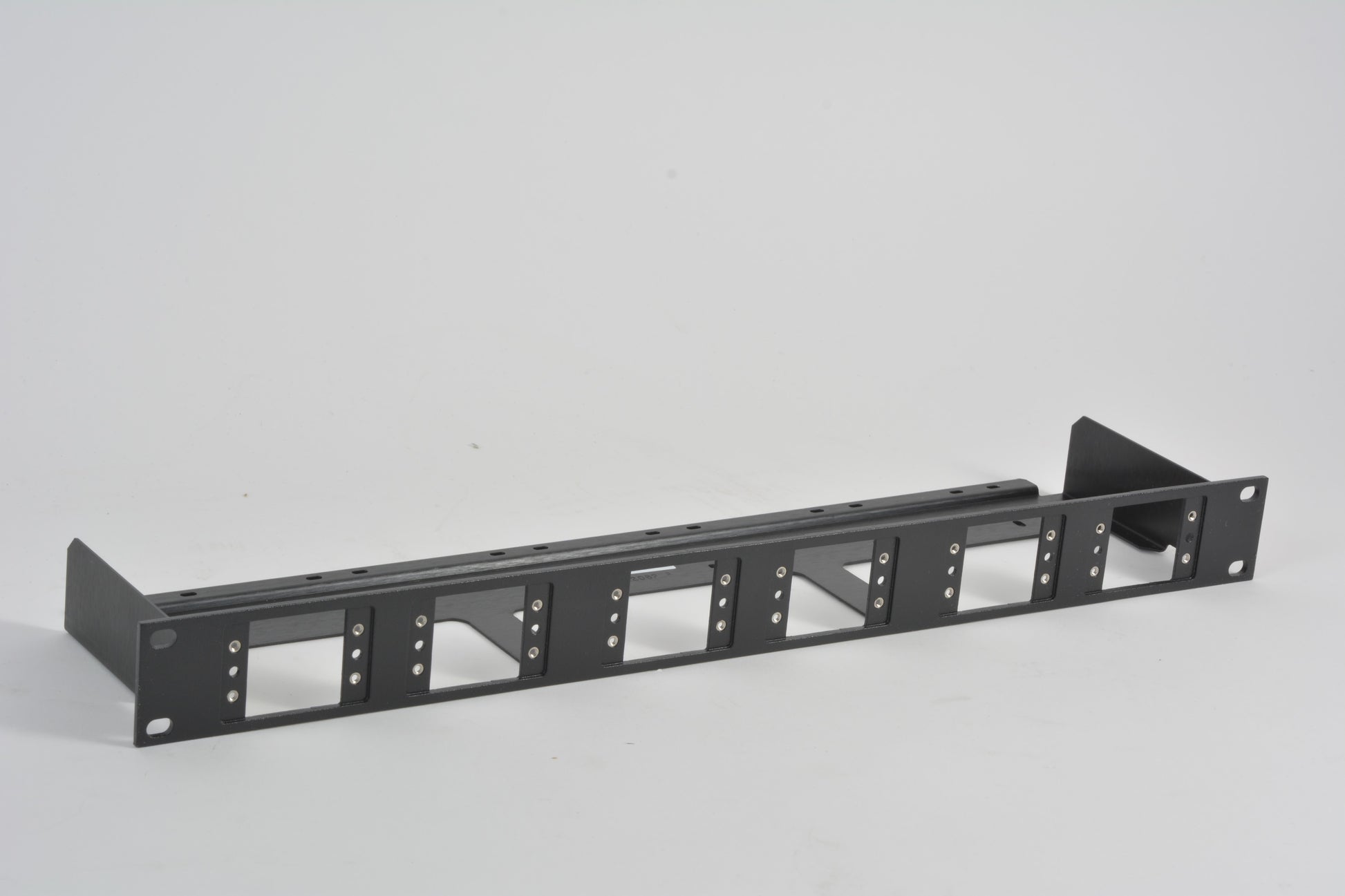 Extron CPM112R-BLK 60-584-12 1U X Full Rack Width MAAP Rack Mounting F ...