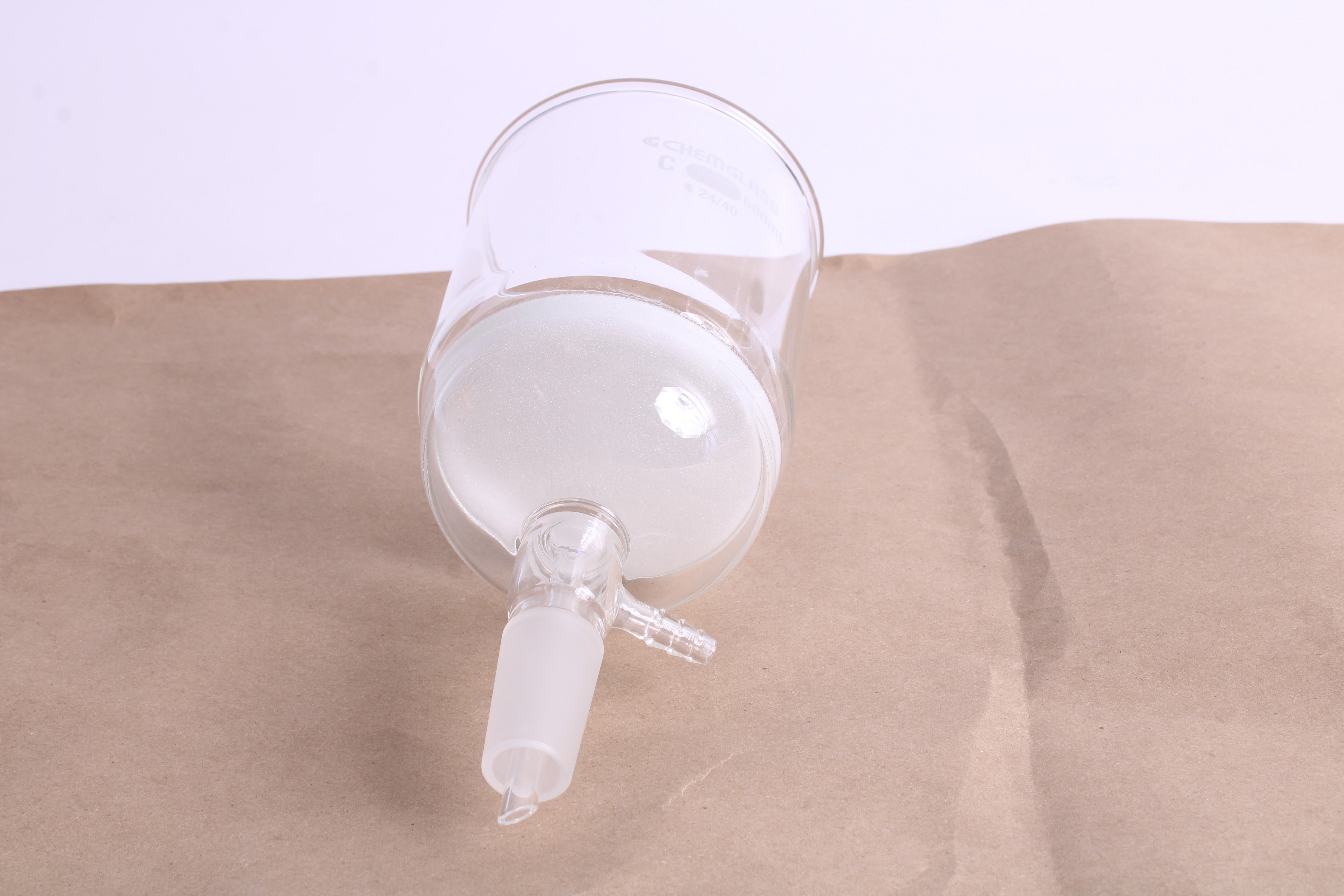 Chemglass 600mL Filter Funnel Buchner 24/40 Lower Vacuum Coarse Frit C