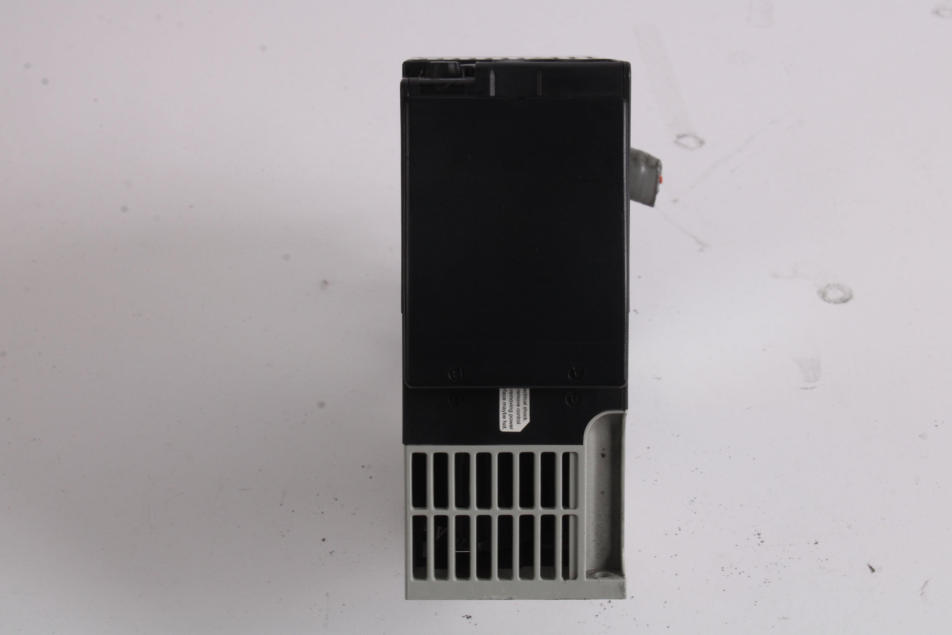 Allen Bradley 25B-D4P0N104 Drive PowerFlex 525 Includes Connector