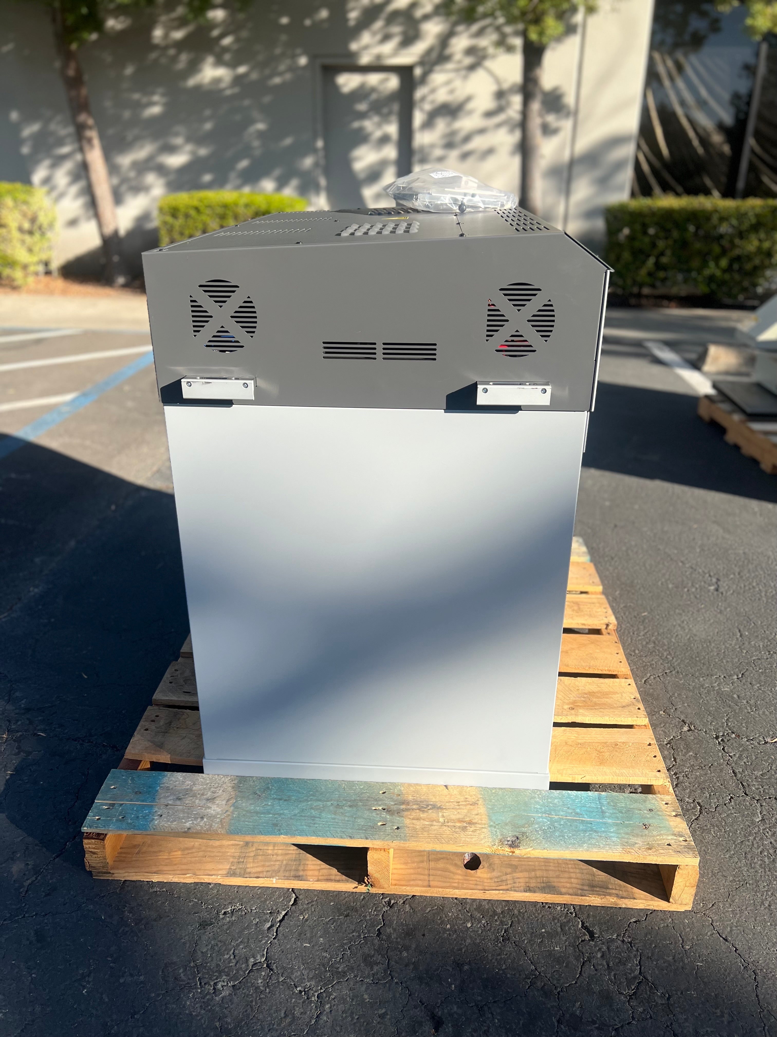 X-Rite / Macbeth Lighting SpectraLight QC Light Booth W/ Silver