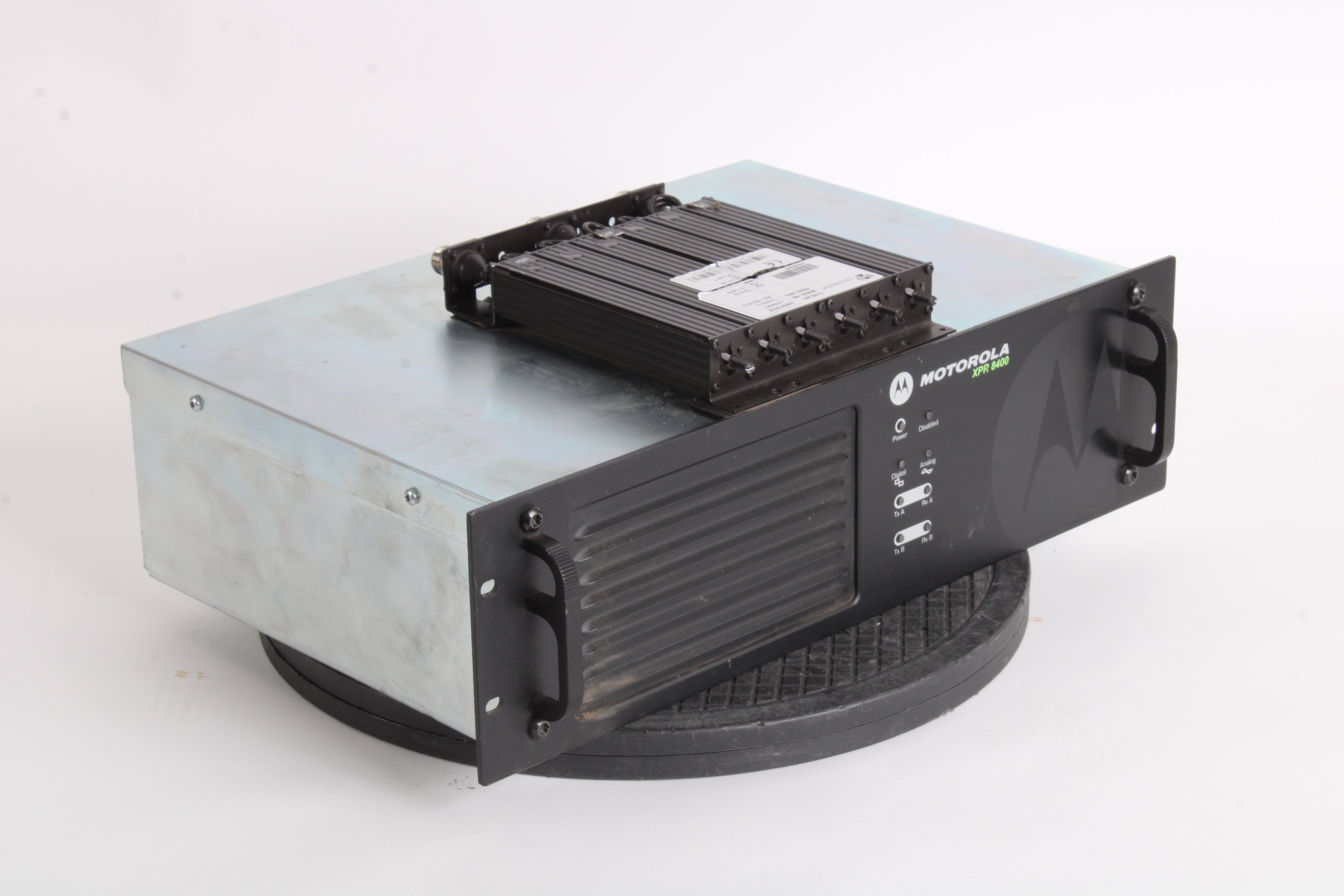 Motorola XPR8400 MOTOTRBO Repeater AAM27TRR9JA7BN 450-512MHz w