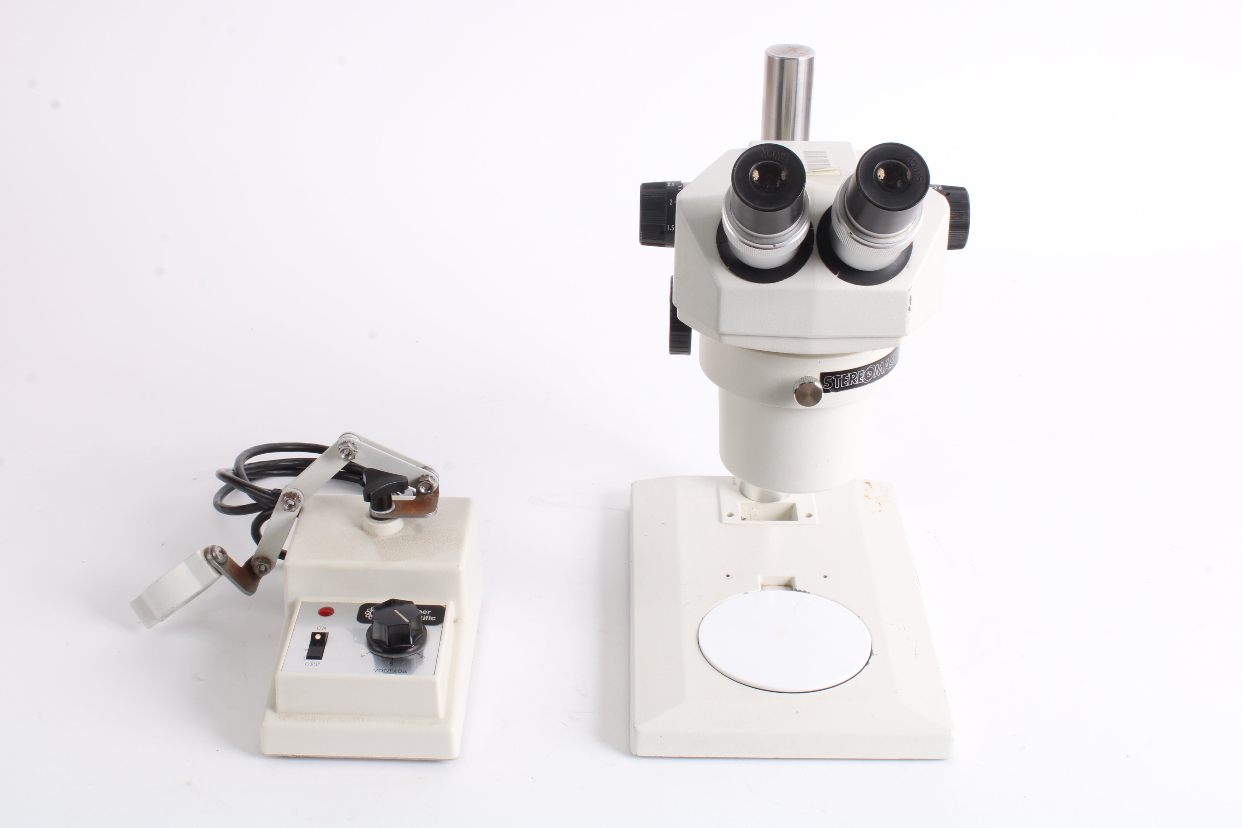 Fisher Scientific Stereomaster Microscope W/ 2x SW10X Eyepieces & Ligh