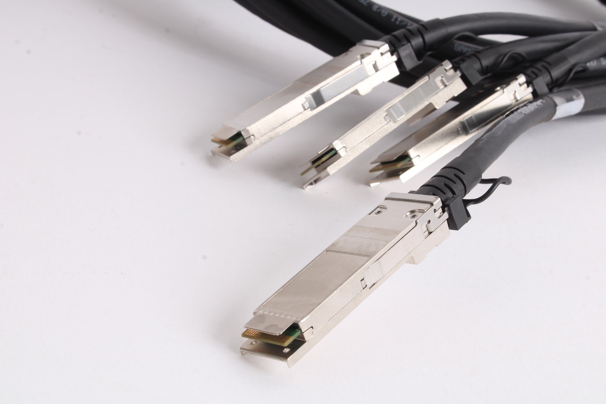 NetApp X6558-R6 SAS CABLE 2M QSFP-QSFP - LOT OF 4 112-00177 – NTC Tech