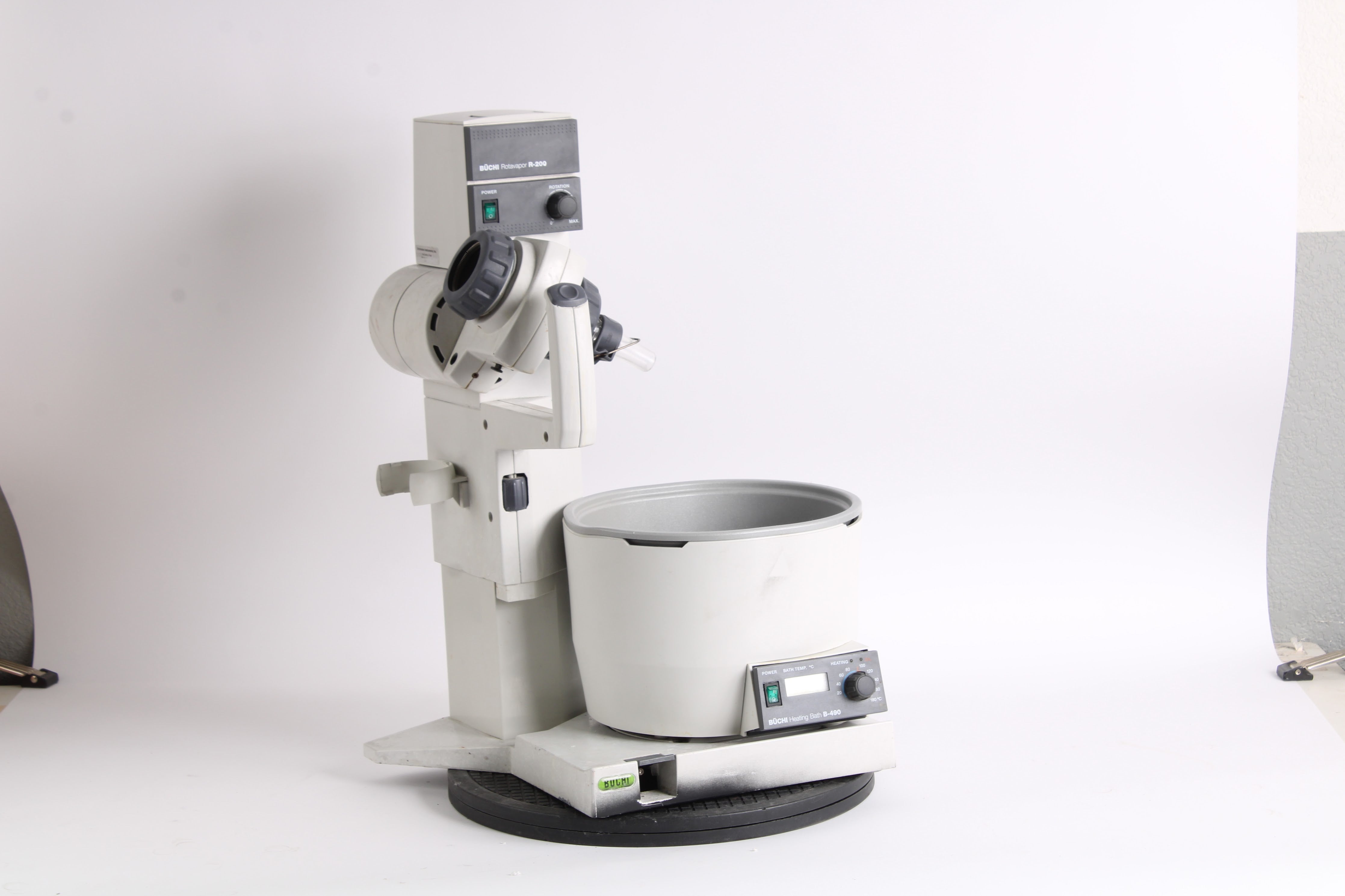 Buchi R-200 Rotavapor System W/ Buchi B-490 Heating Bath - Fair Condit ...