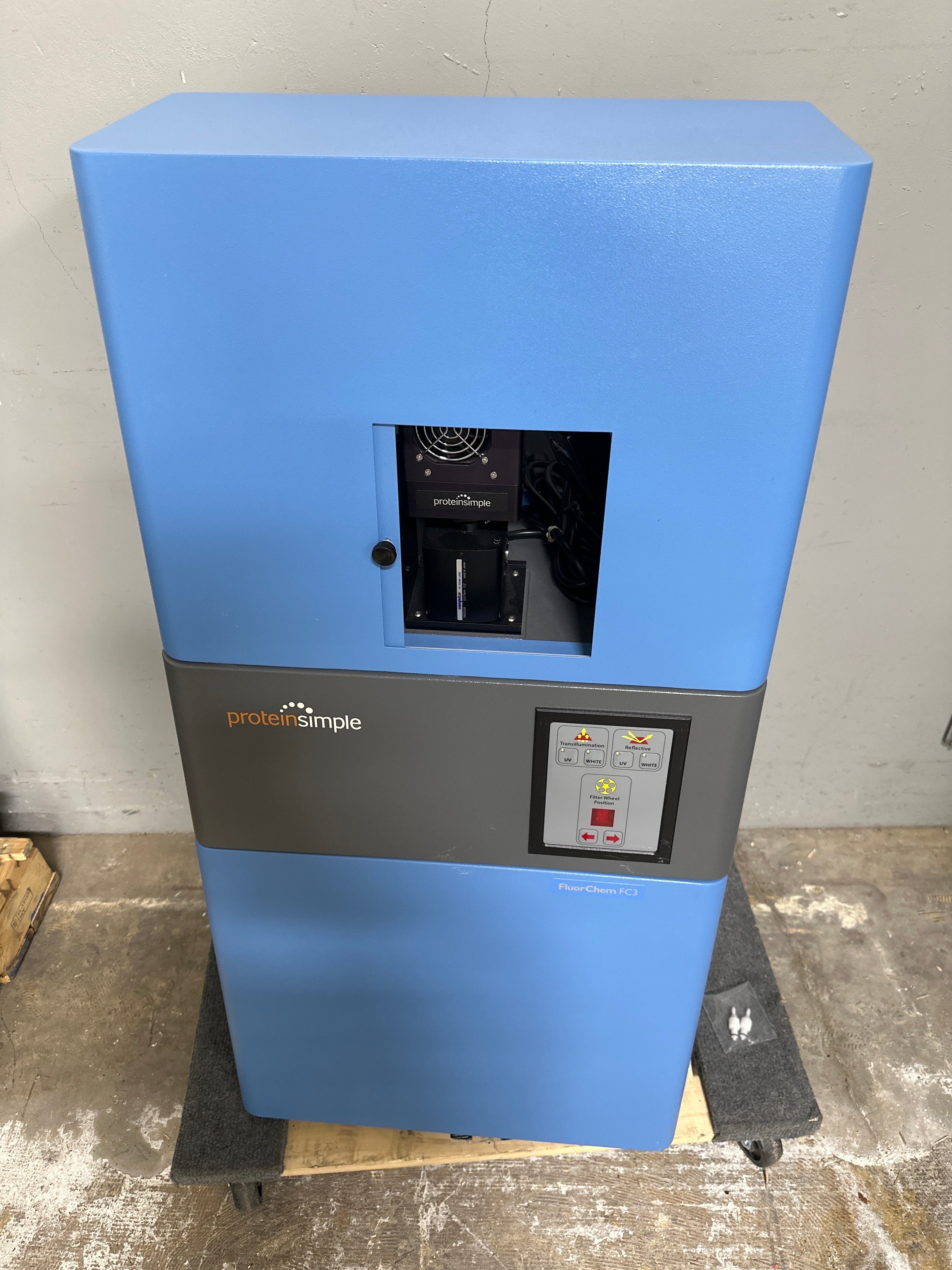 Proteinsimple FluorChem FC3 System With Finger Lakes Instrumentation C
