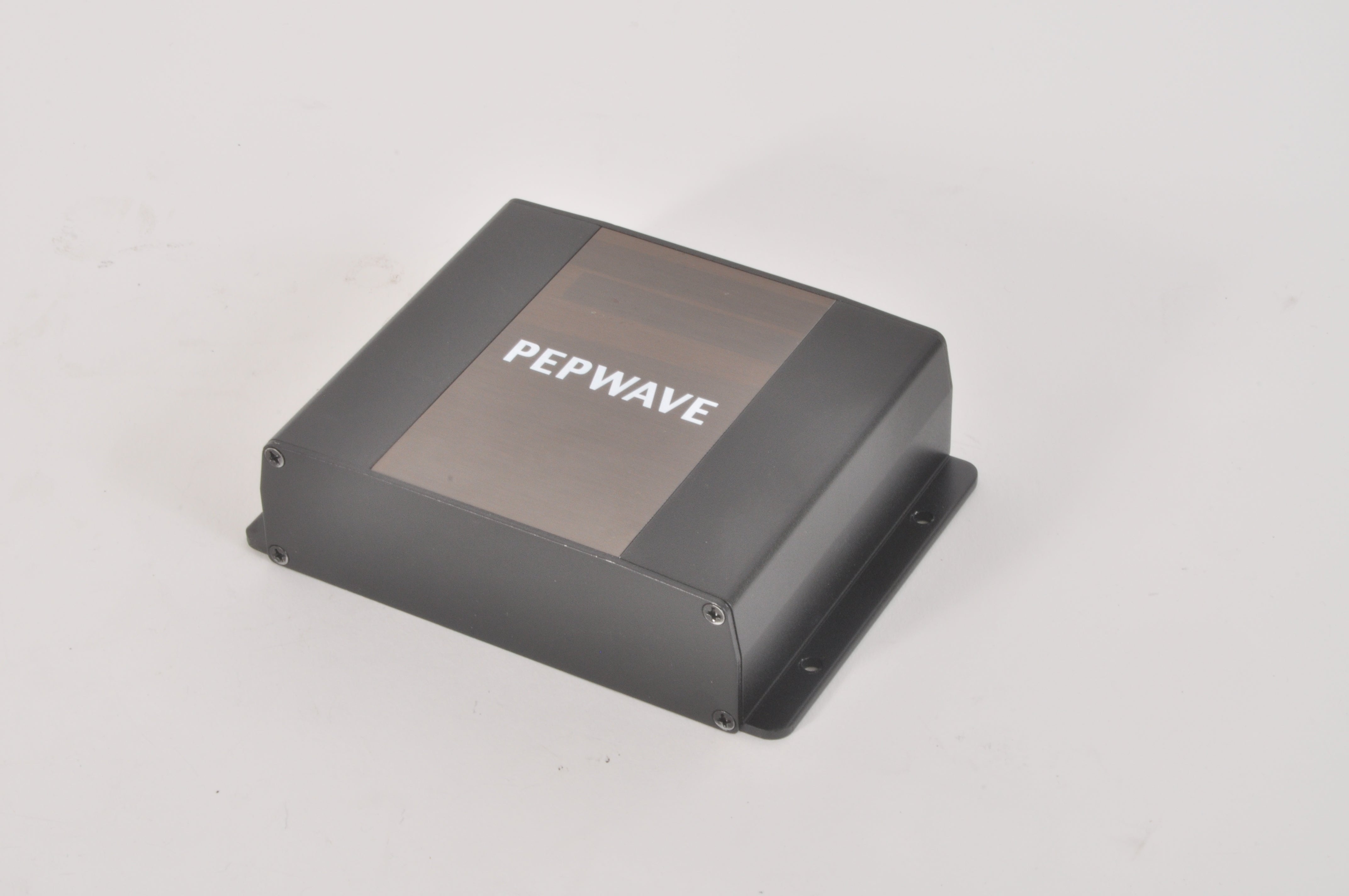 Pepwave Router. Plug Pepwave Mesh Connector 400 – NTC Tech