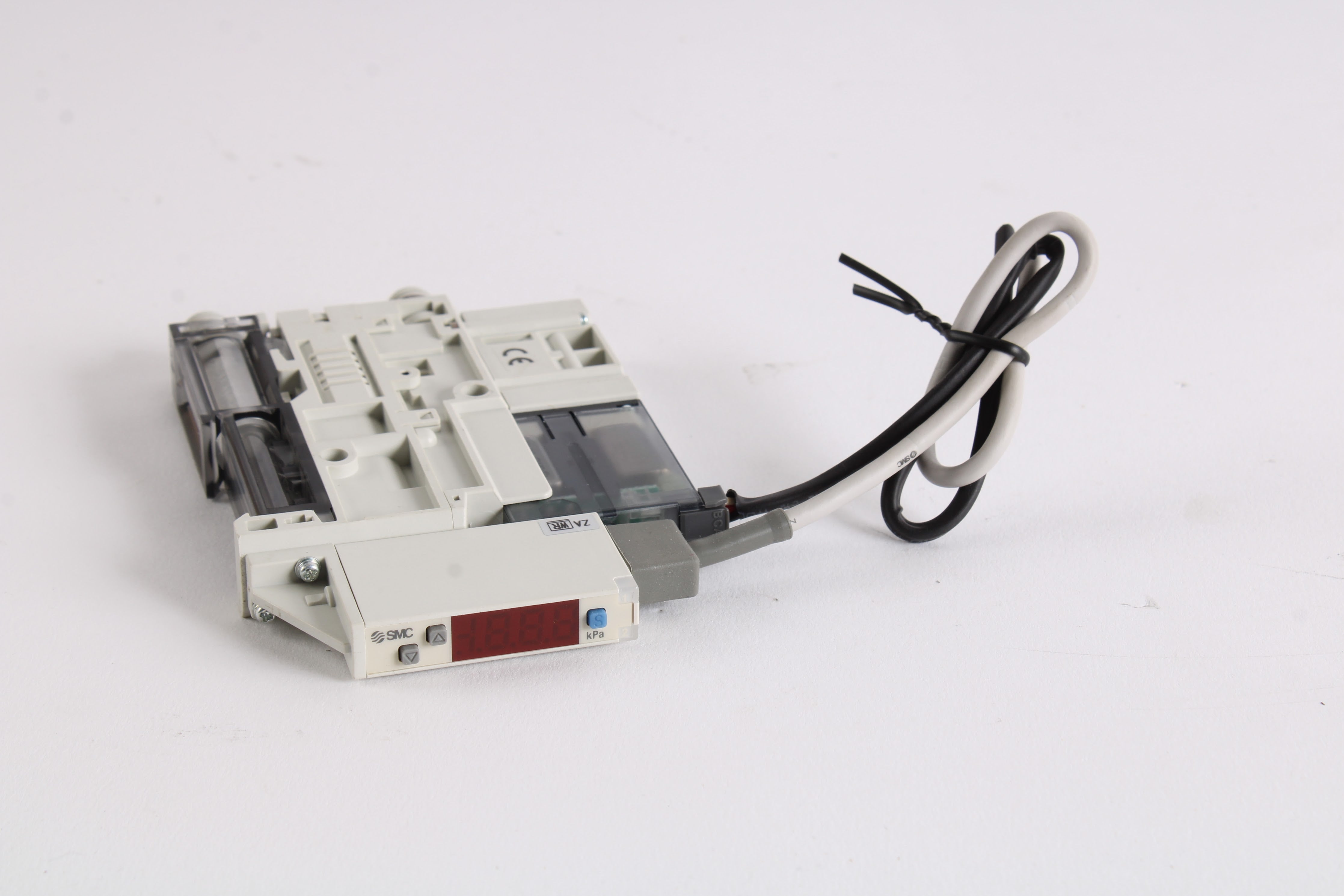 SMC ZK2A07K5AL-06 Solenoid Valve W/ ZK2-ZSEA-a Pressure Switch