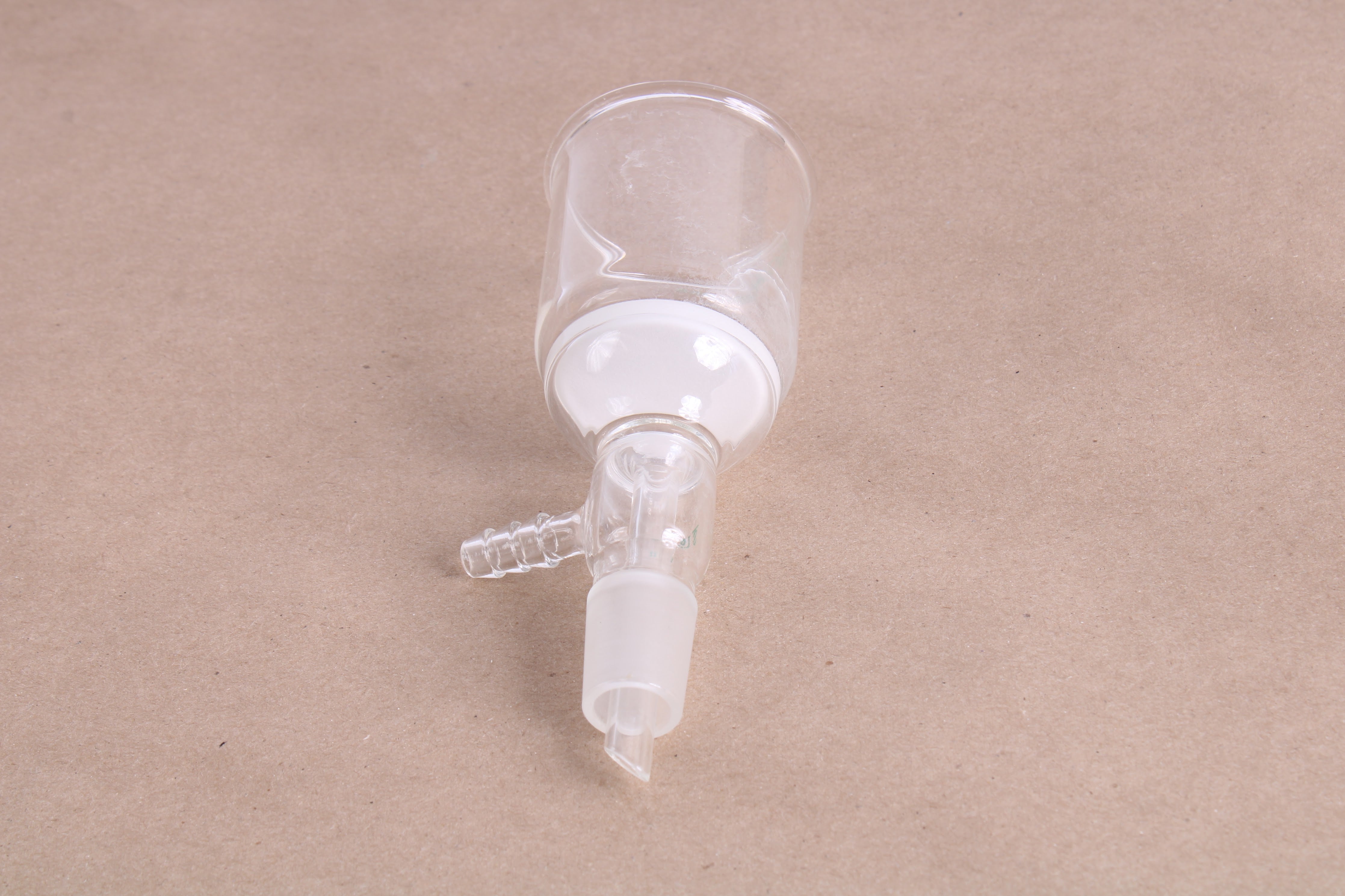 Chemglass 60mL Filter Funnel, Buchner, 24/40 Lower Vacuum Medium Frit