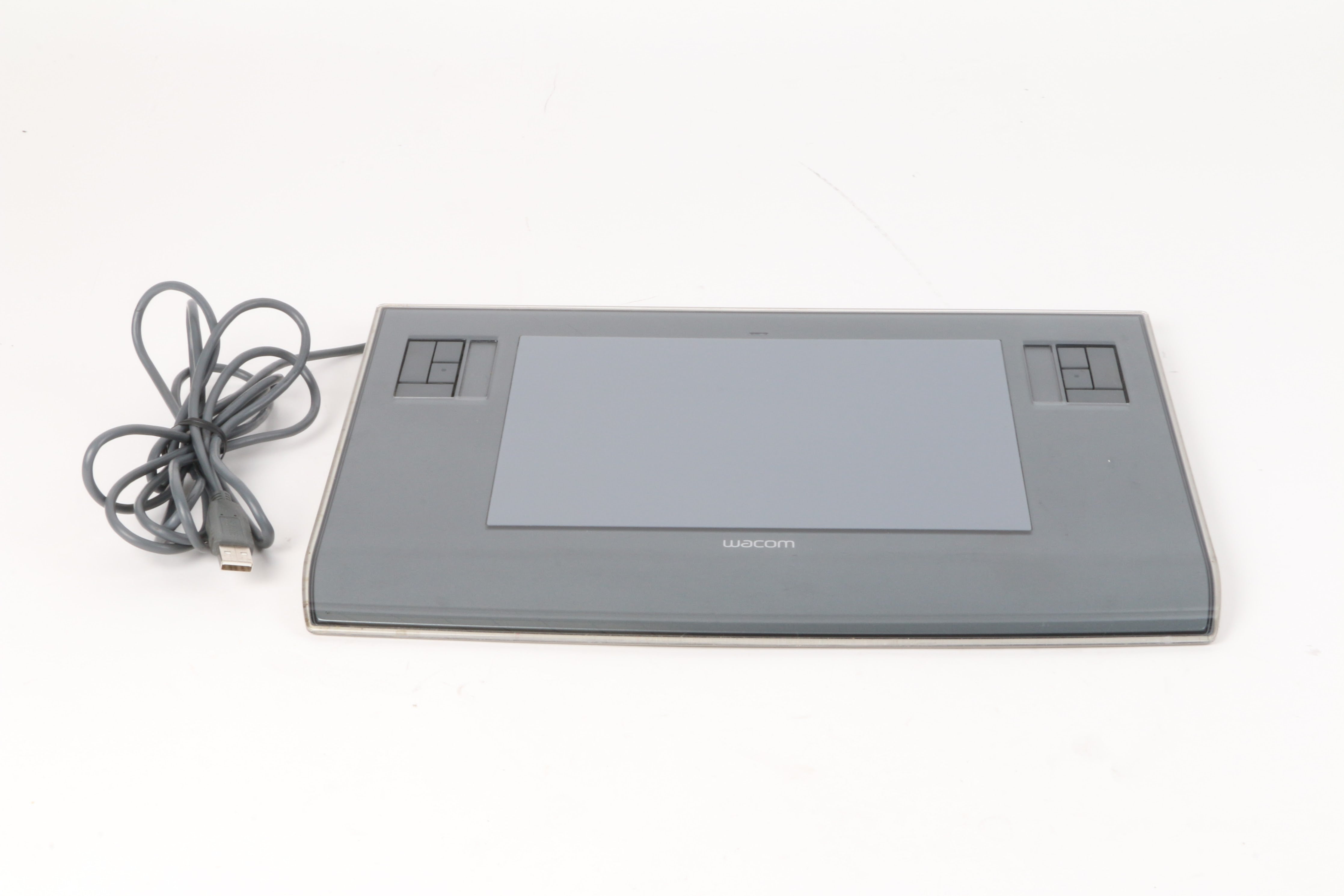 Lot of 12 Wacom PTZ-630 Intuos3 6 X 8-Inch Pen Tablet – NTC Tech