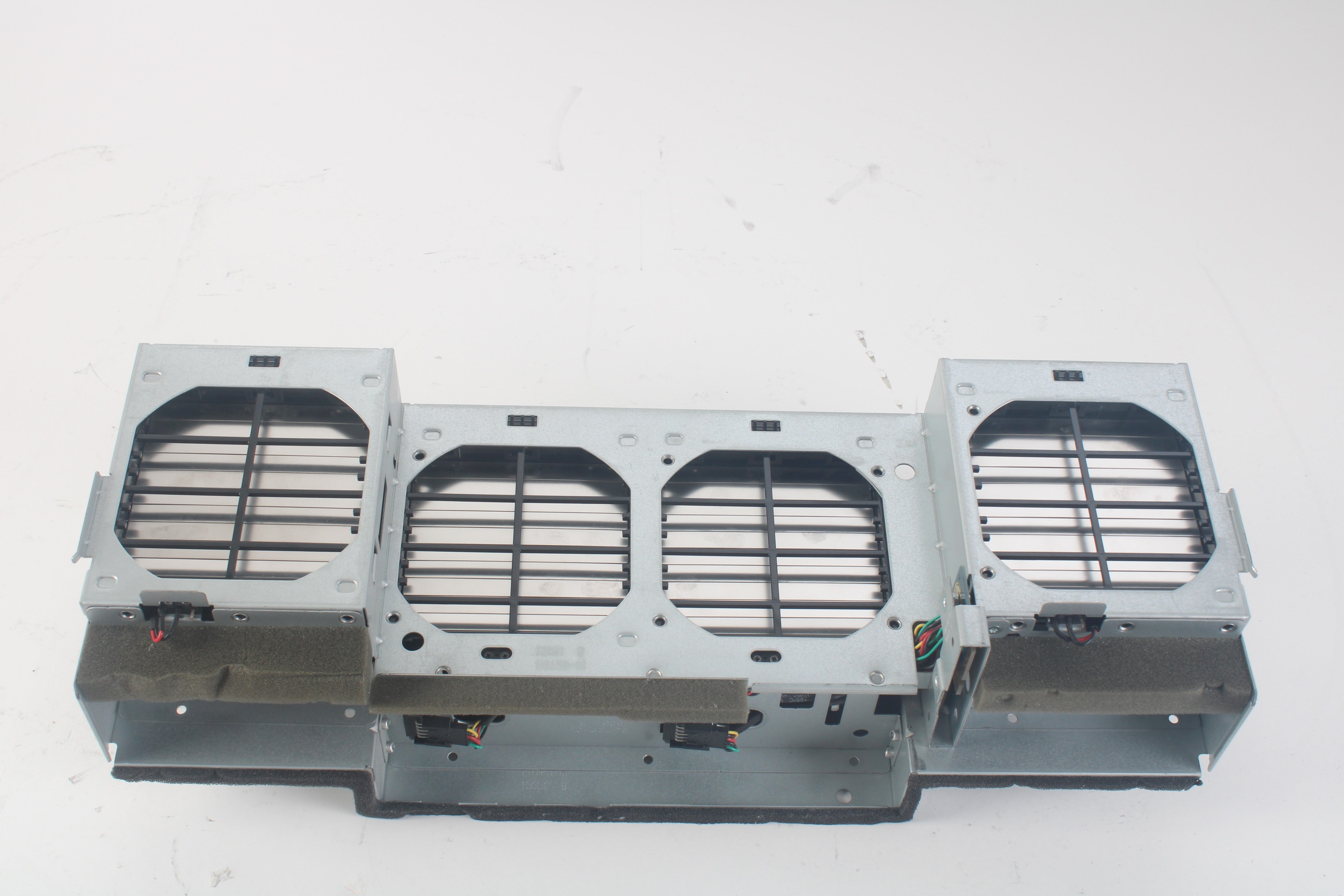 667255-001 I HP Fan Cage Assembly For ML350P Gen8 W/ 4 Fans – NTC Tech