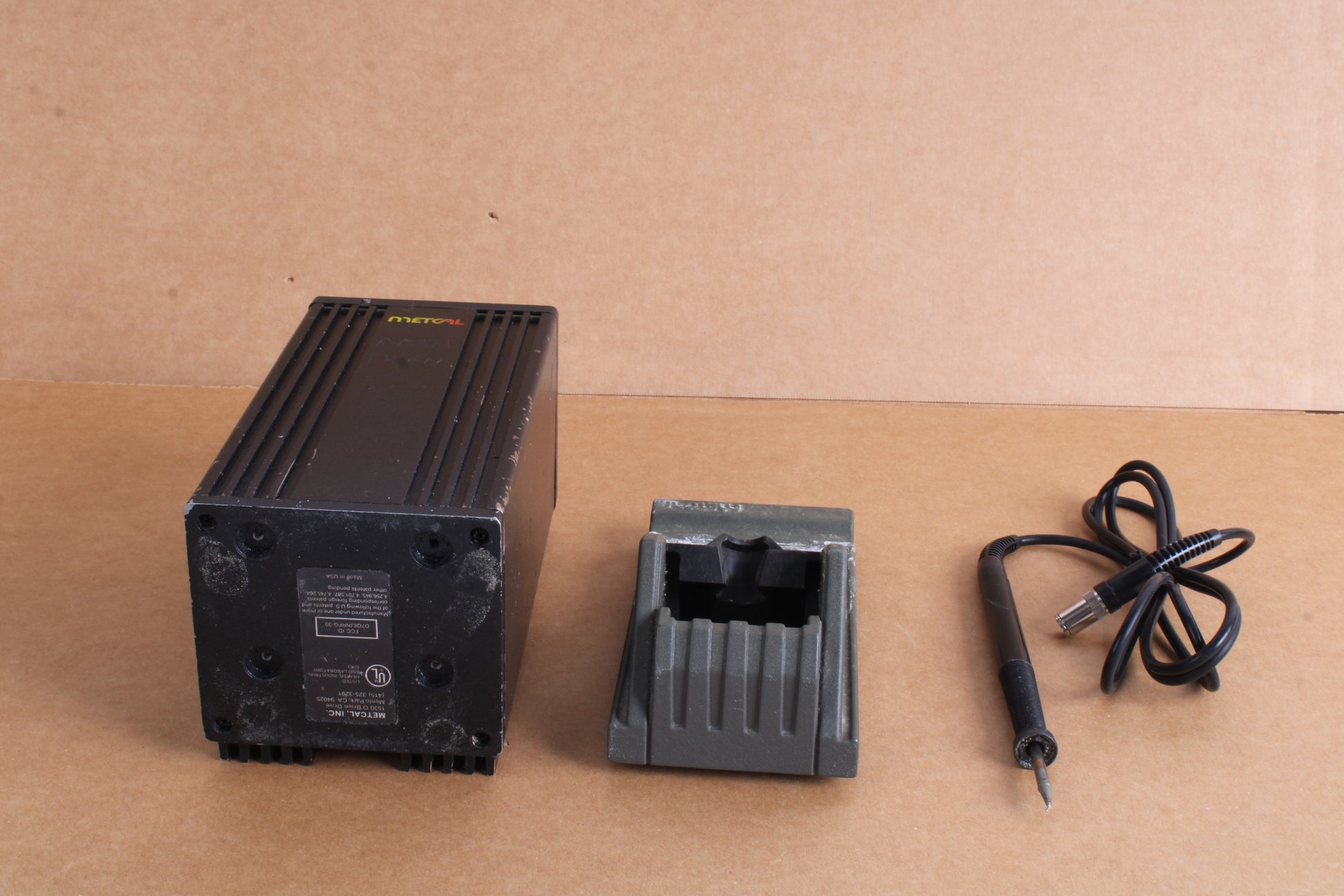 Metcal STSS002 Soldering System W/ RFG30 Power Supply & MXRM3E Hand